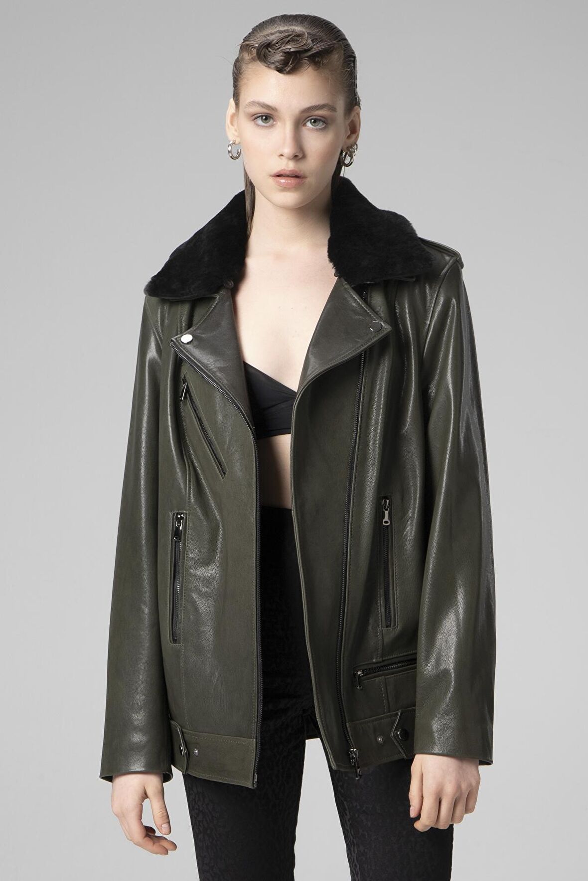 DERİCLUB WM020 SAVAKİ Gerçek Deri Yaka Kürklü Kadın Mont