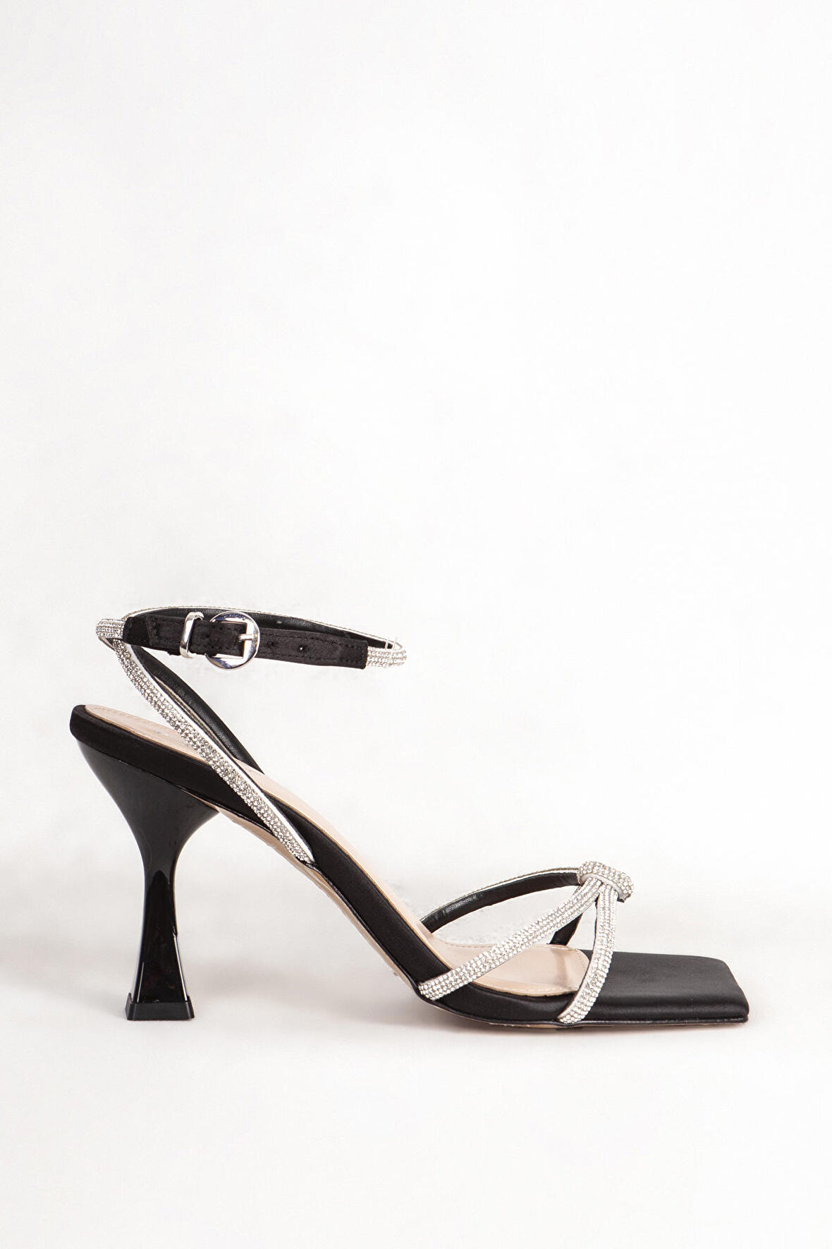 GUJA 714 İnce Topuklu Kadın Ayakkabı