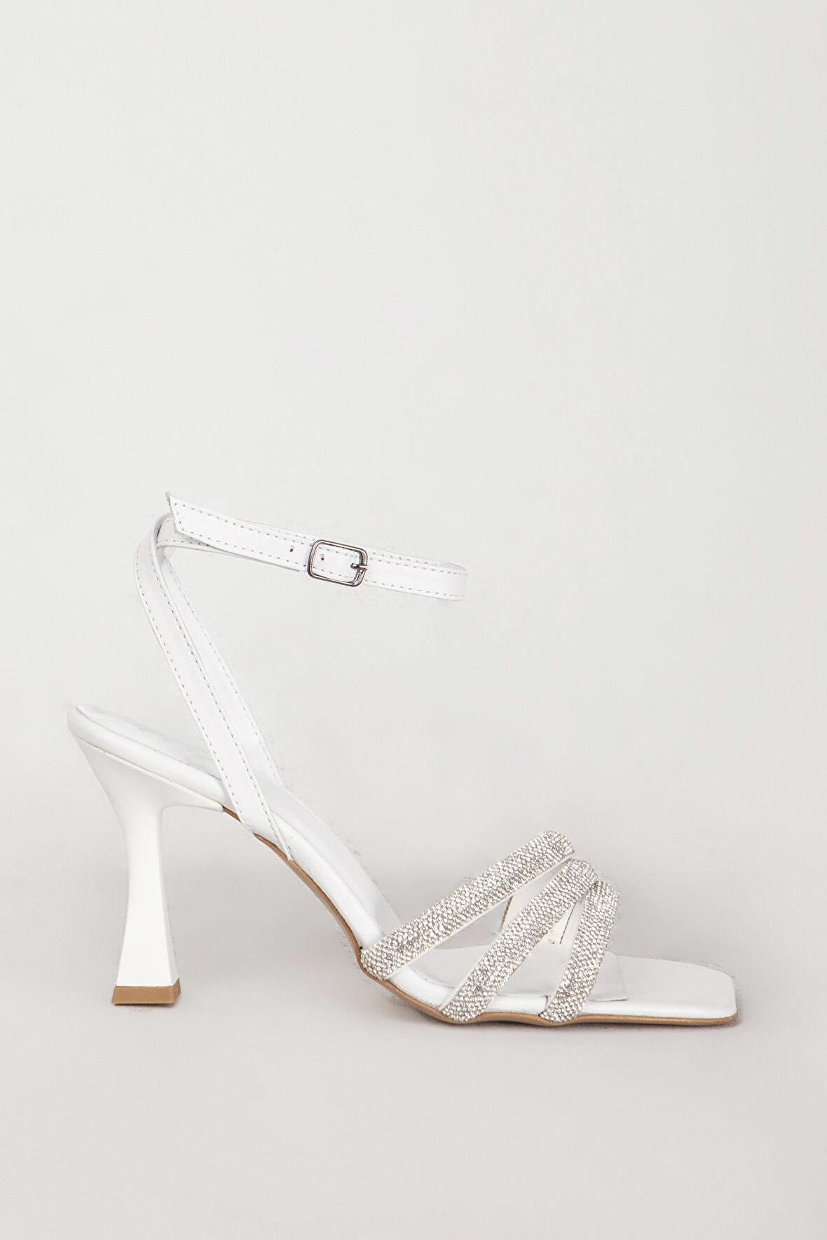 DERİCLUB 7718 Kadın Taşlı Topuklu Ayakkabı