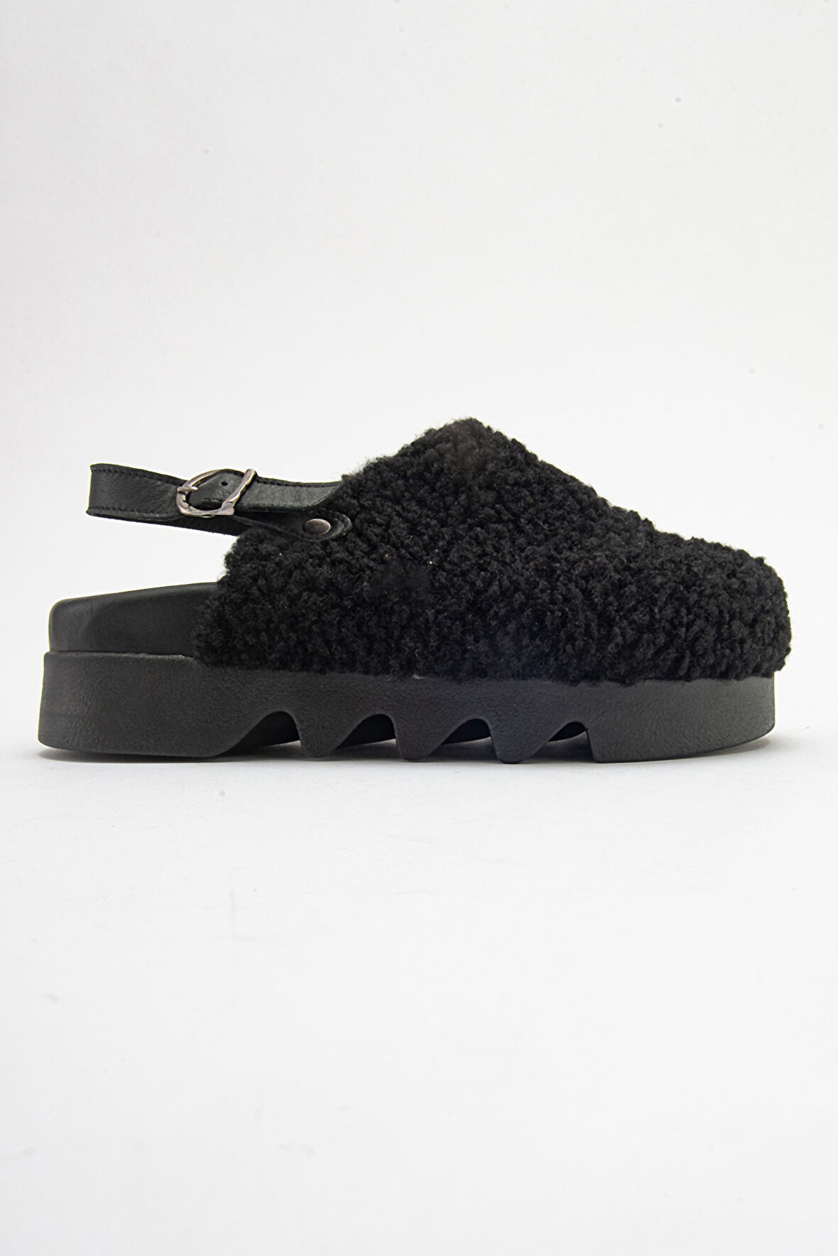 DERİCLUB Kadın Kalın Taban Peluşlu Sandalet Terlik ZY 8005 SİYAH