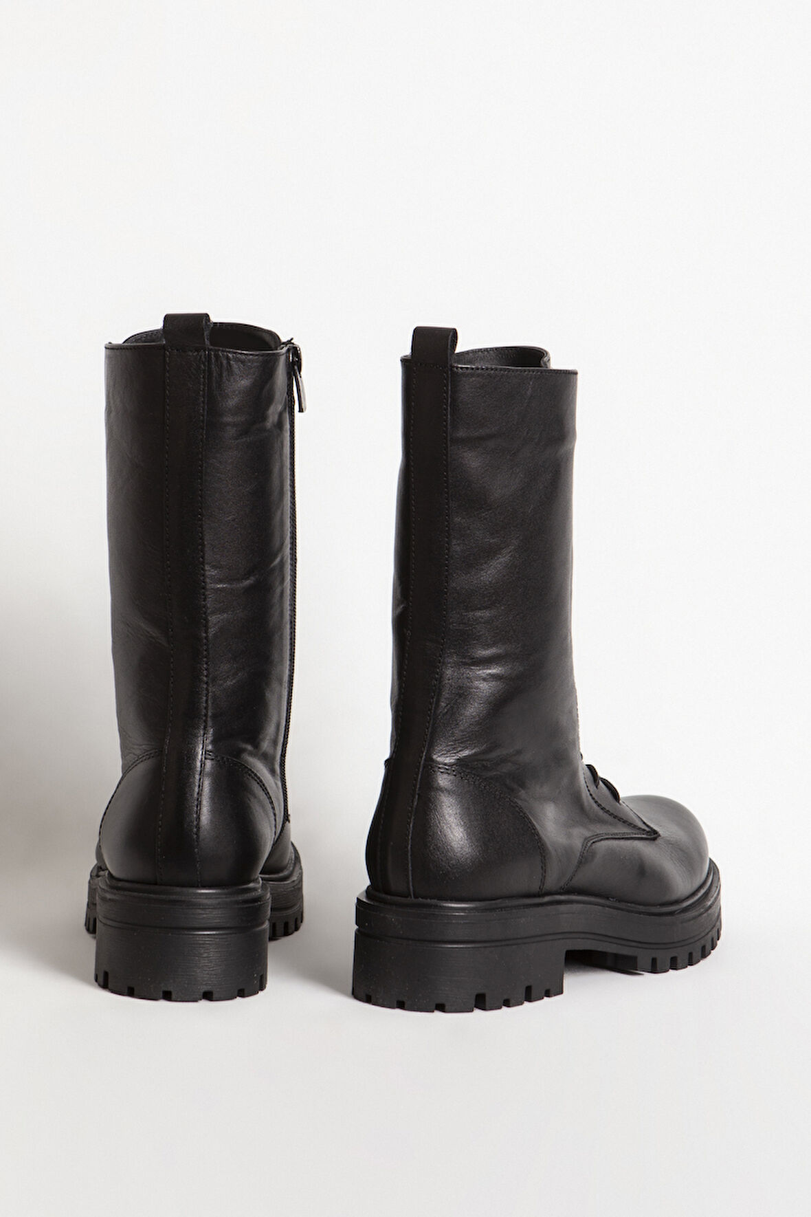 Kadın Postal Kalın Tabanlı Fermuarlı Günlük Bot Gerçek Deri BR 66159 SİYAH