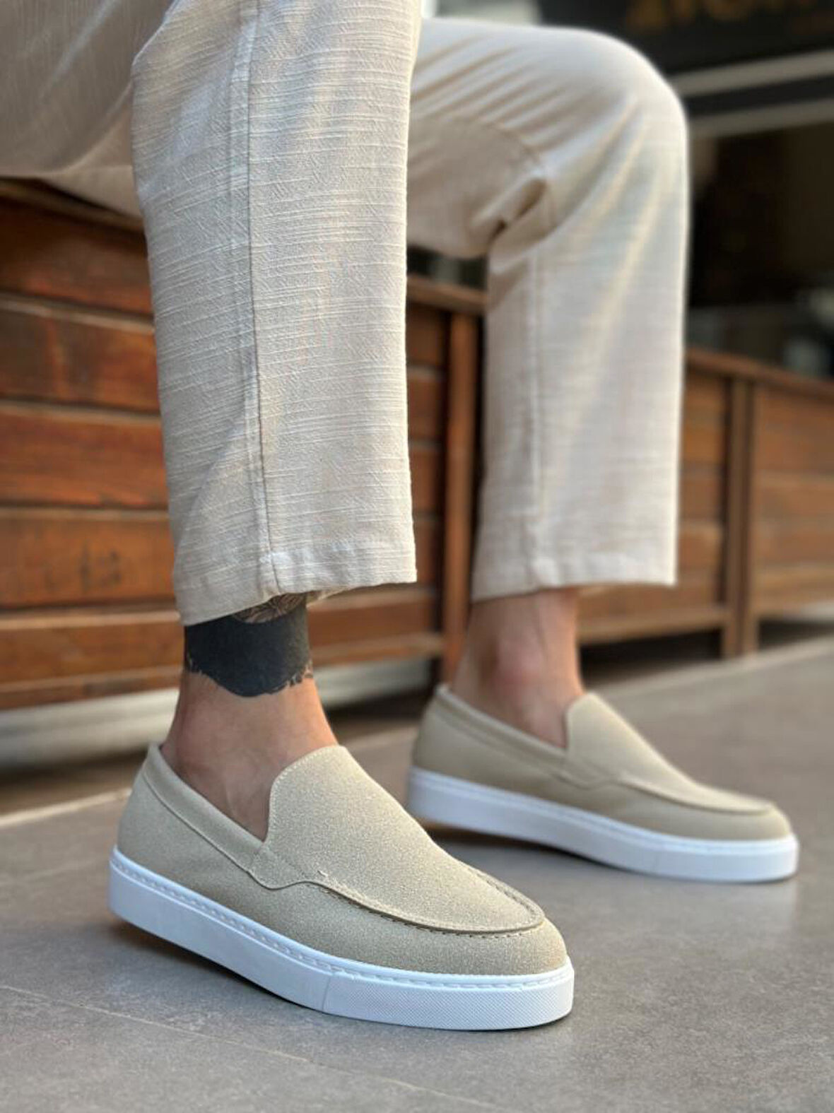 BA0241 Bağcıksız Yüksek Taban Bej Süet Erkek Ayakkabı