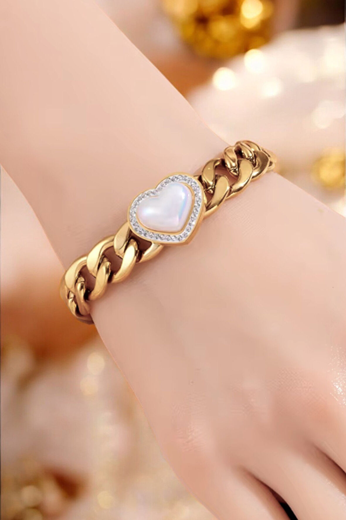 Kalpli Kalın Zincirli Gold Çelik Charm Bileklik