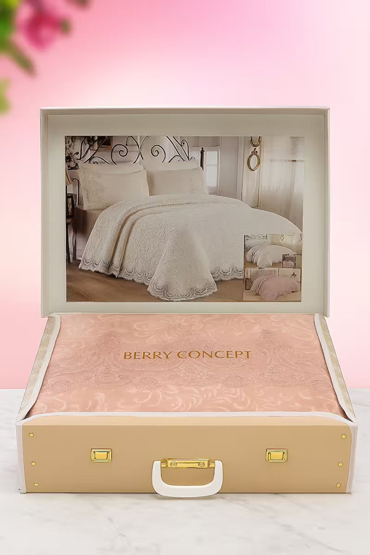 Berry concept küpürlü Çeyizlik battaniyeli set