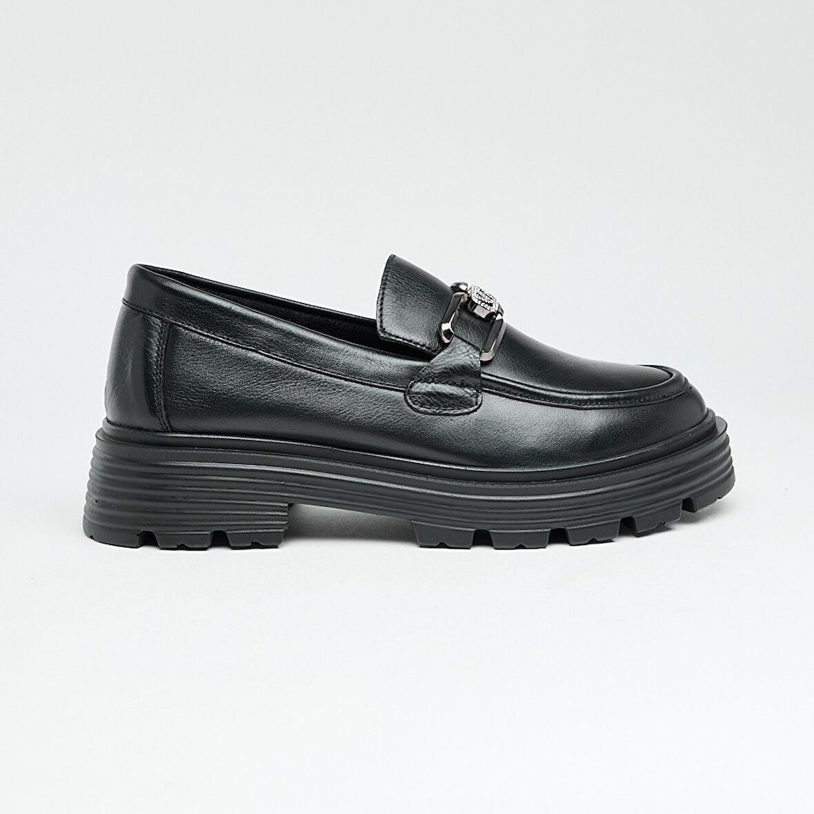 Günlük Hakiki Deri Kadın Tokalı Casual Ayakkabı