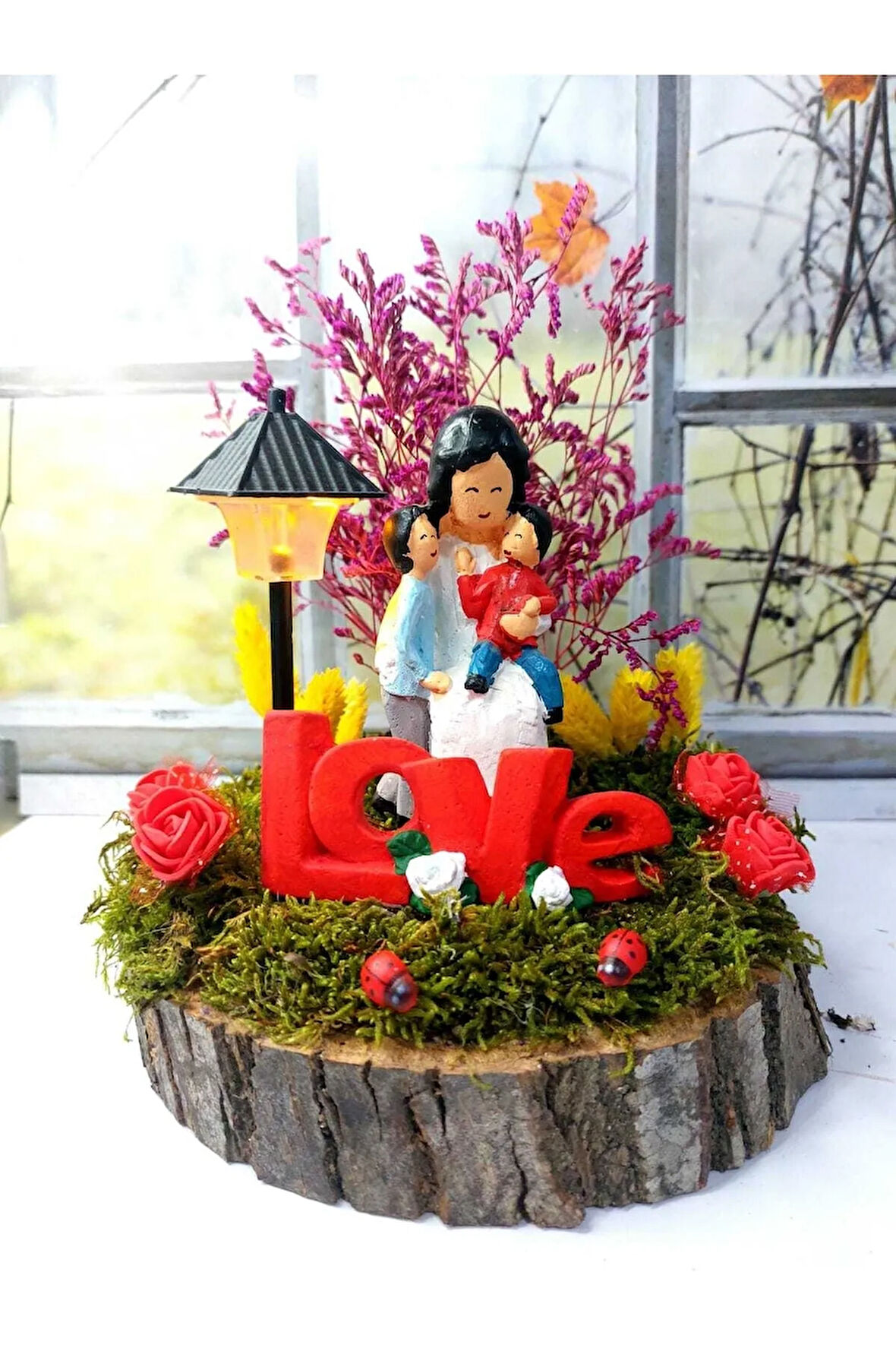 Kütük Teraryum Sevgiliye Hediye Yosunlu Kuru Çiçekli Işıklı Tasarım