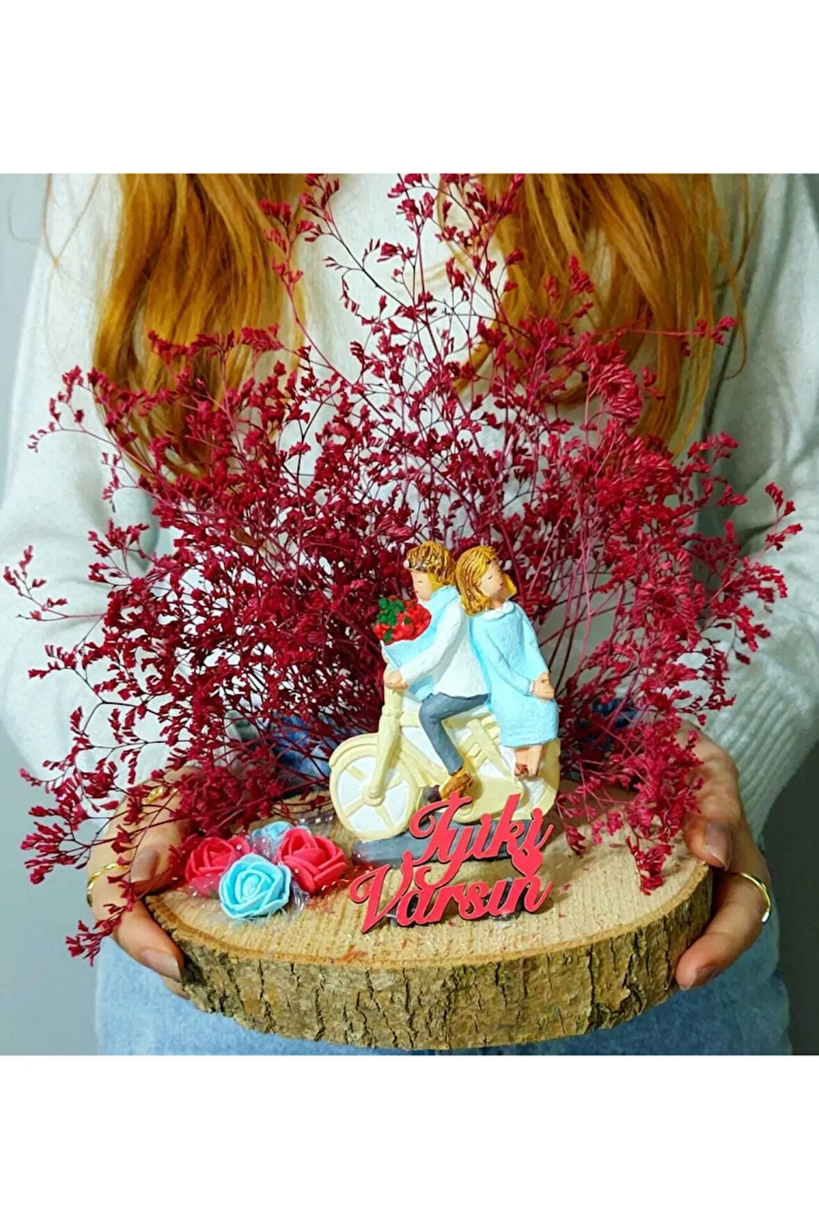 Sevgiliye Hediye Bisiklet Süren Sevgili Temalı Kuru Çiçekli Kütük Teraryum