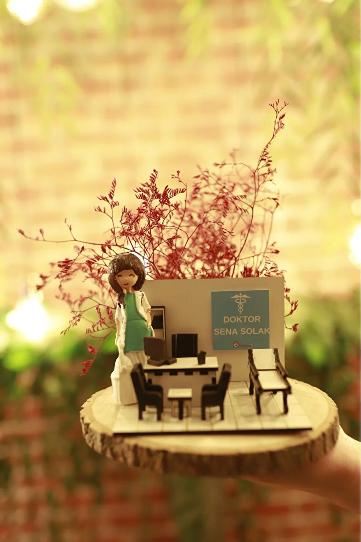 Sevgiliye Hediye Dekoratif Çiçekli Kütük Hediyelik