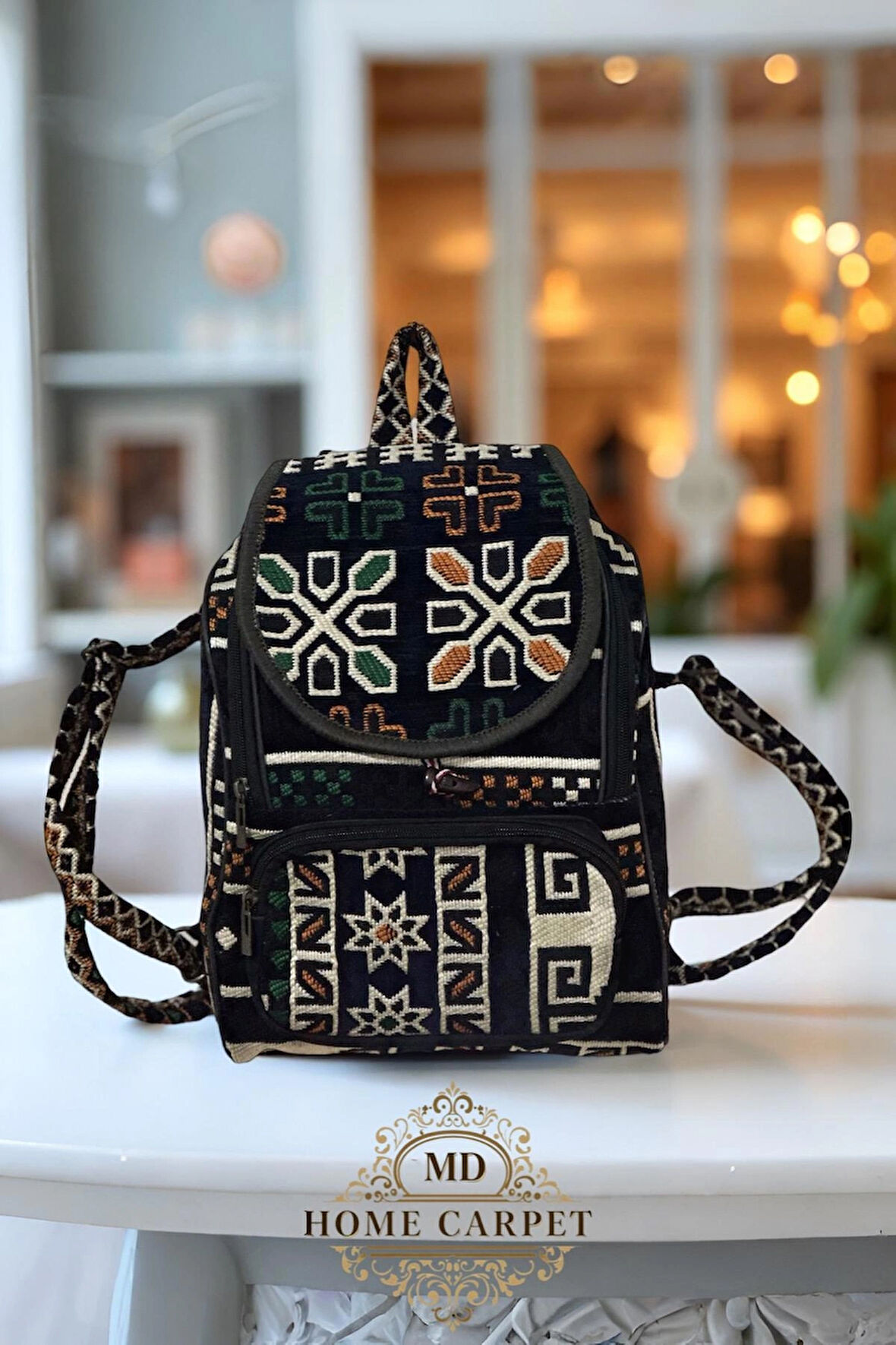 Kilim Desenli El Yapımı Sırt Çantası – Etnik Tasarım, Dayanıklı ve Katlanabilir