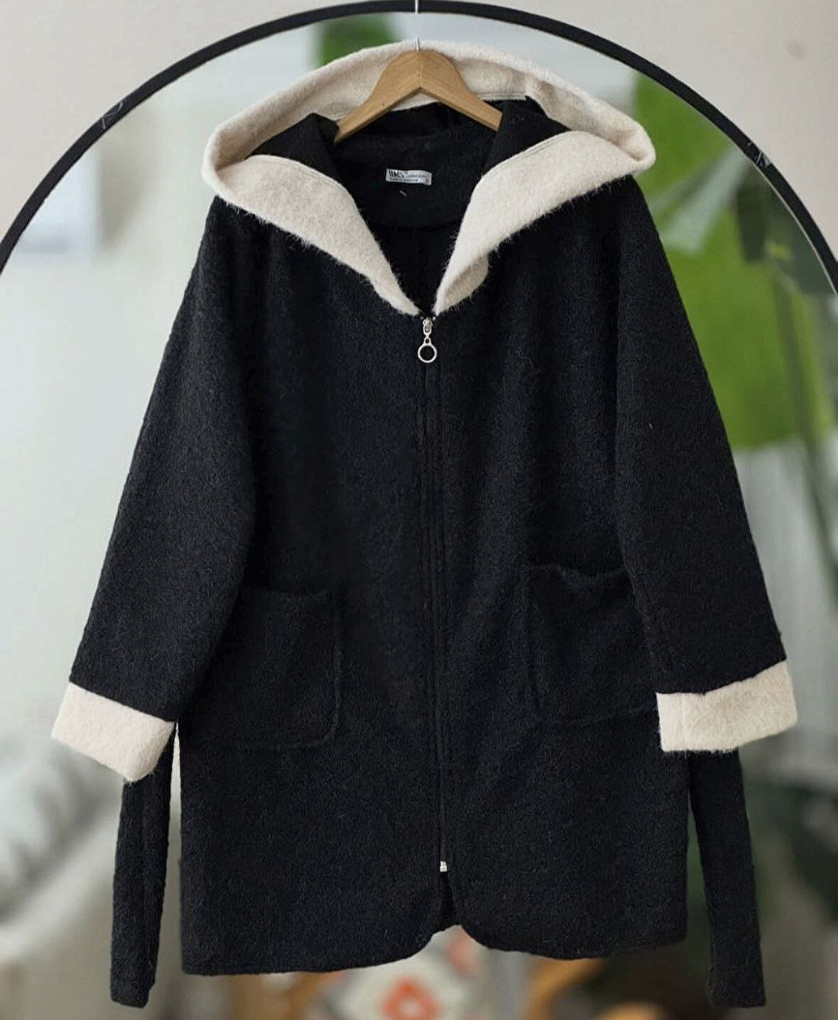 Fermuarlı Garnili Çift Cep Kemerli Kaşe Kap