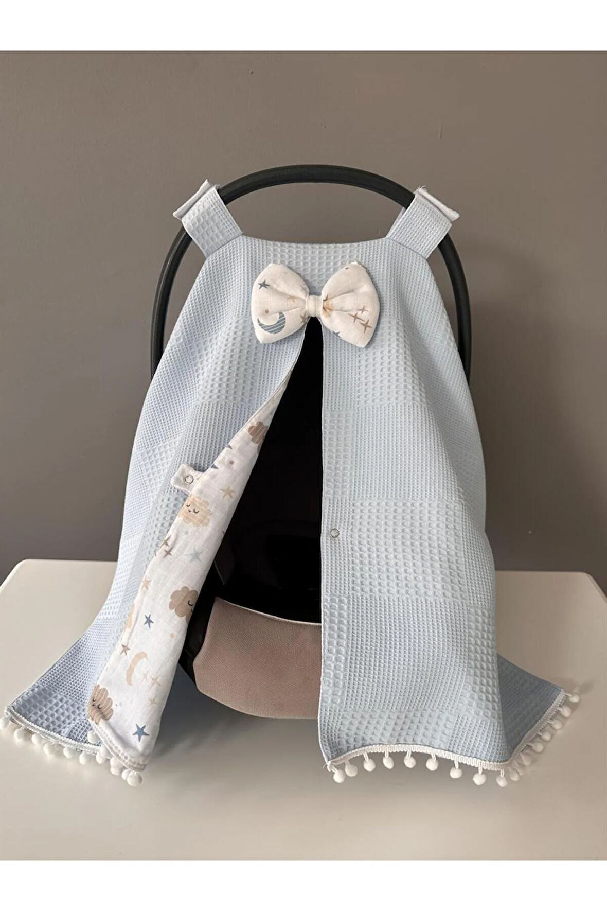 Mavi Waffle Pike ve Müslin Tasarım Ponponlu Puset Örtüsü