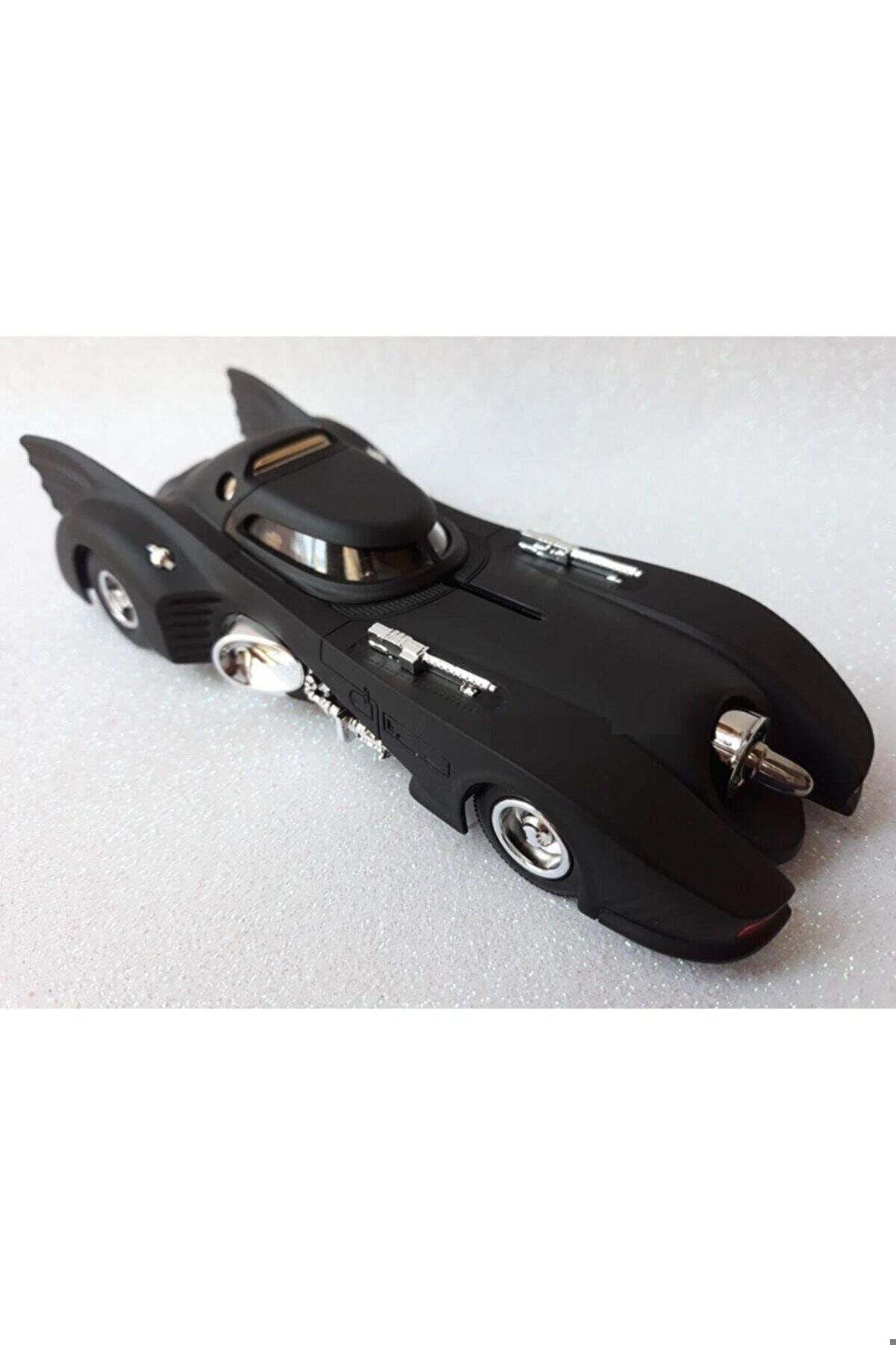 Metal Diecast Araba Batmobil Işıklı Çekbırak Oyuncak 13,5cm