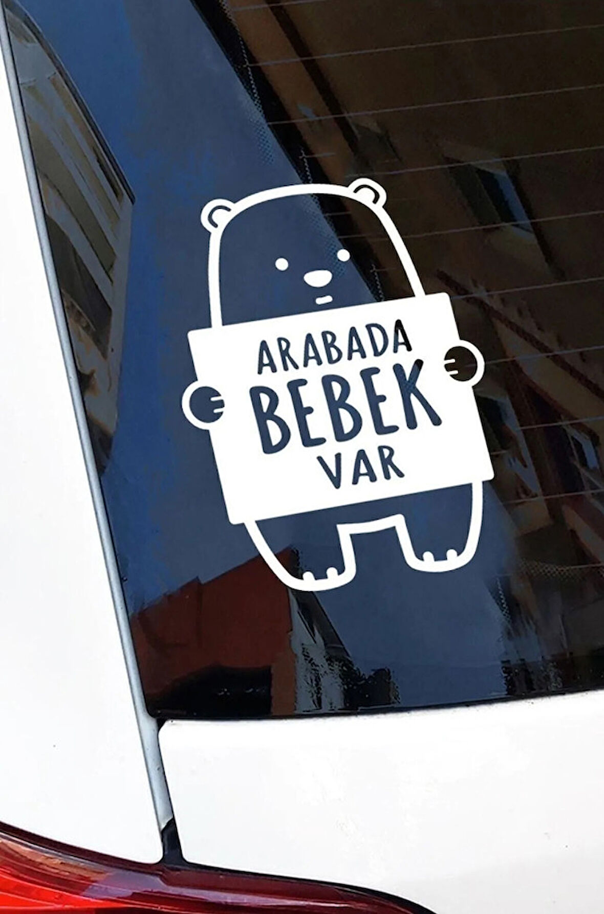Arabada bebek var Etiker Sticker beyaz Renk Arka Cam 19Cm