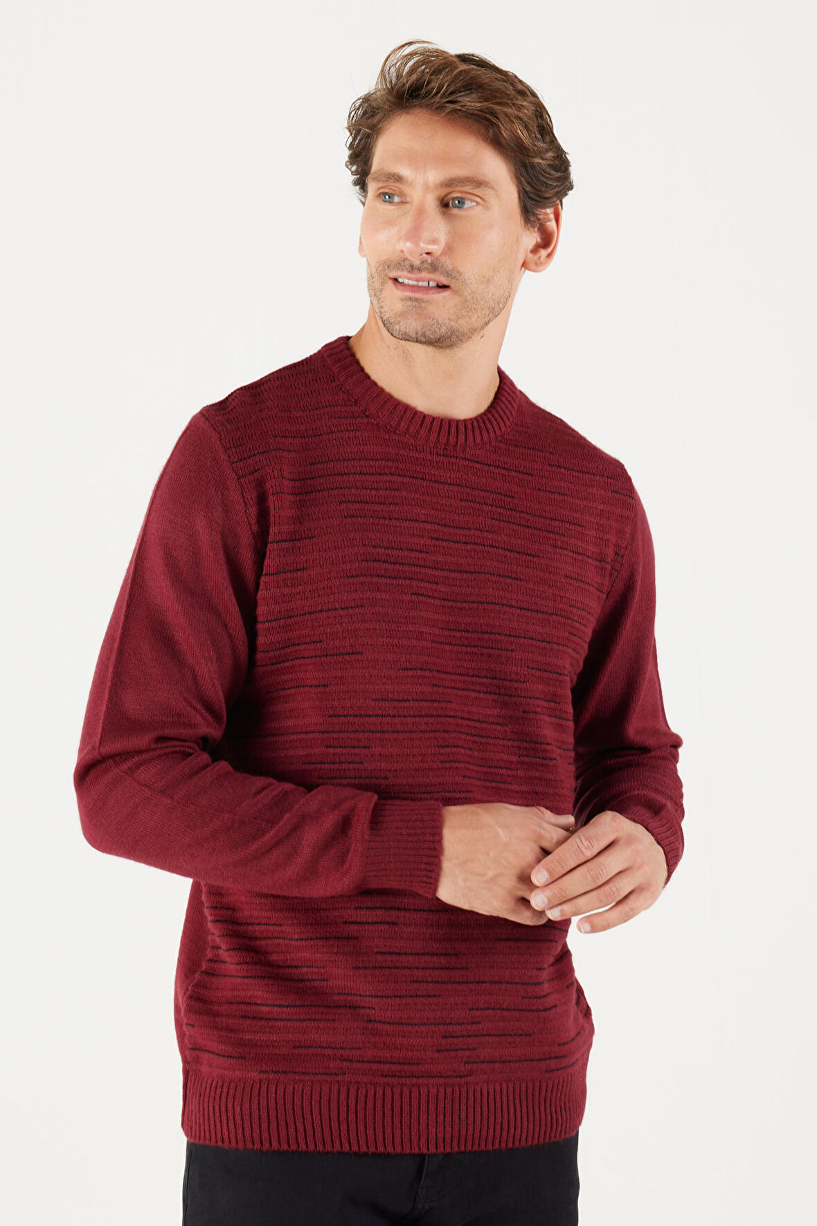 Erkek Bordo-siyah Standart Fit Normal Kesim Bisiklet Yaka Dokulu Desenli Triko Kazak