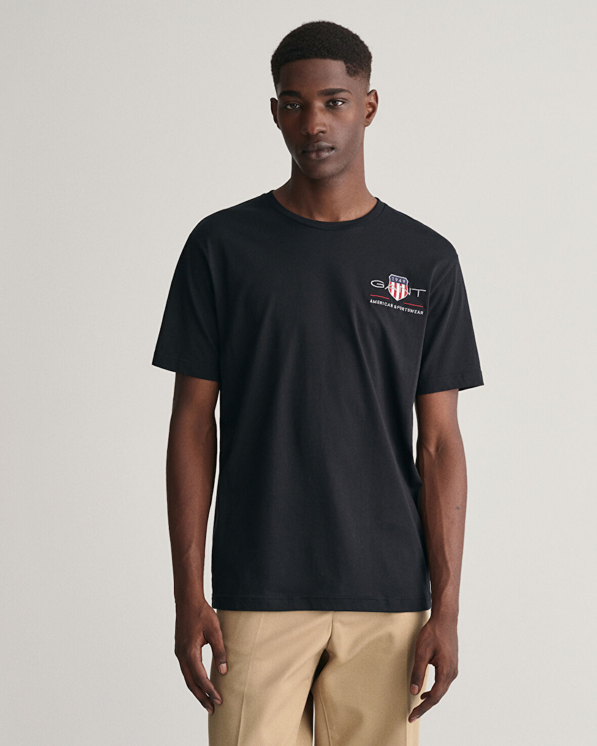 GANT Erkek Siyah Regular Fit Bisiklet Yaka Logolu T-shirt