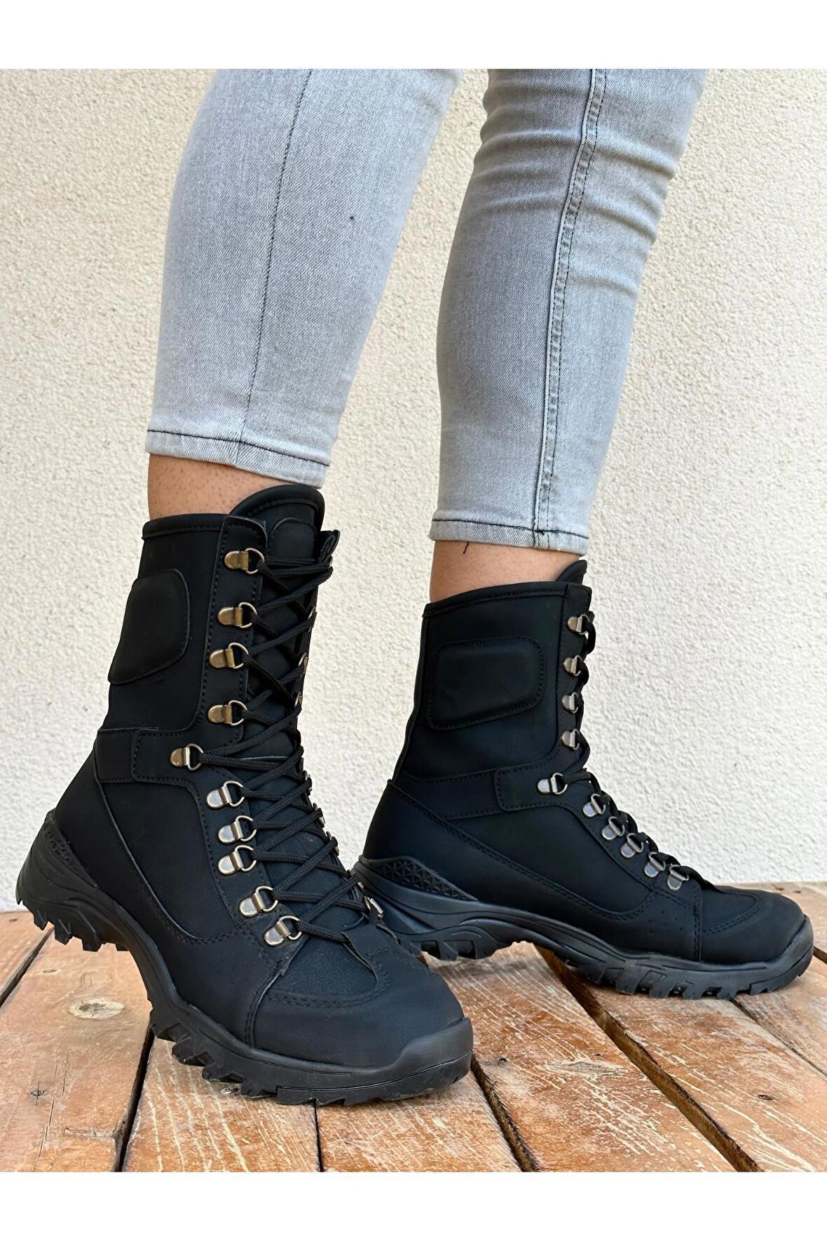 Muggo Josef Yuvarlak Burun Kısa Topuk Ortopedik Bağcıklı Sıcak Astar Günlük Siyah Postal Hakiki Deri