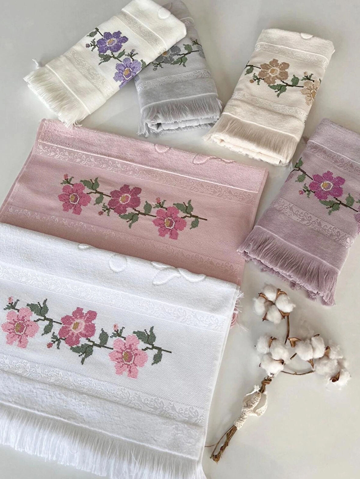 MYSOFT 50X90 RENKLİ NAKIŞLI HAVLU - ÇİÇEK