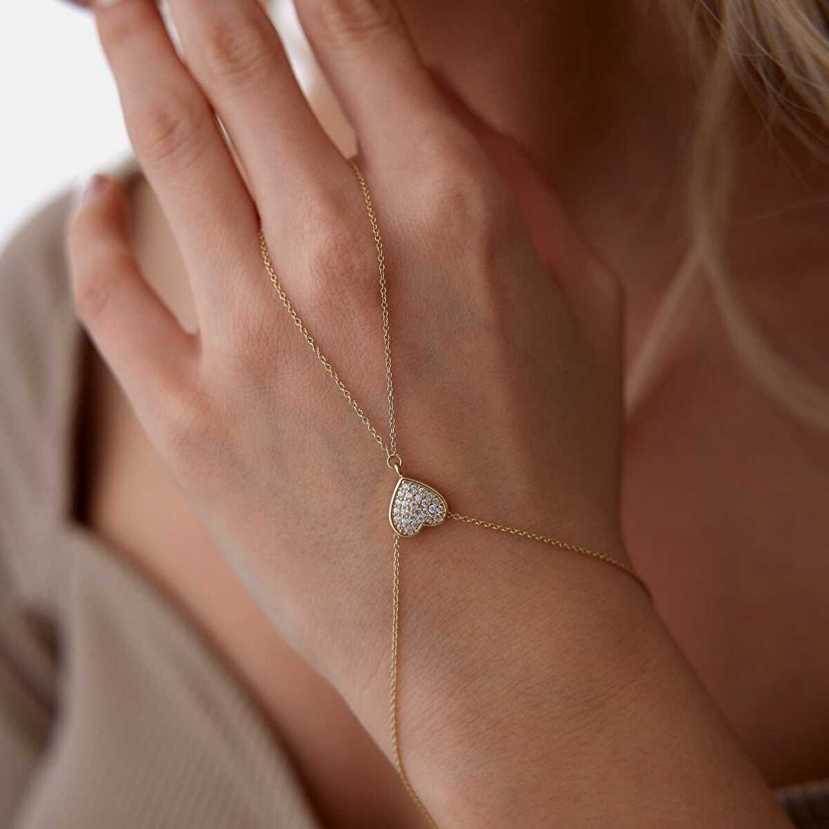 Taşlı Kalp Şahmeran