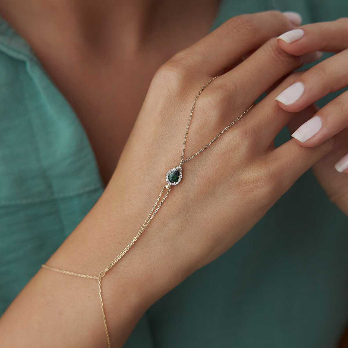 Yeşil Damla Taşlı Şahmeran