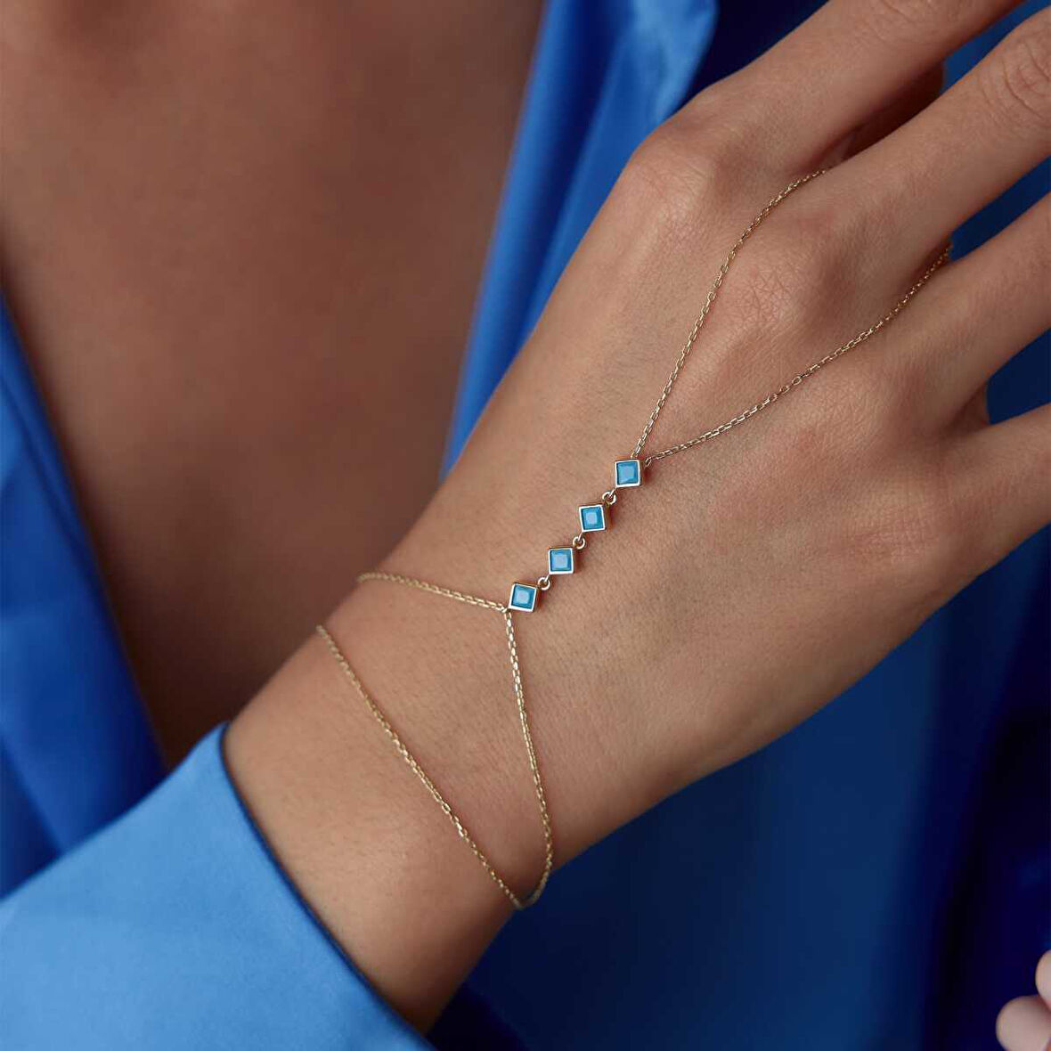 Dörtlü Mavi Taşlı Şahmeran