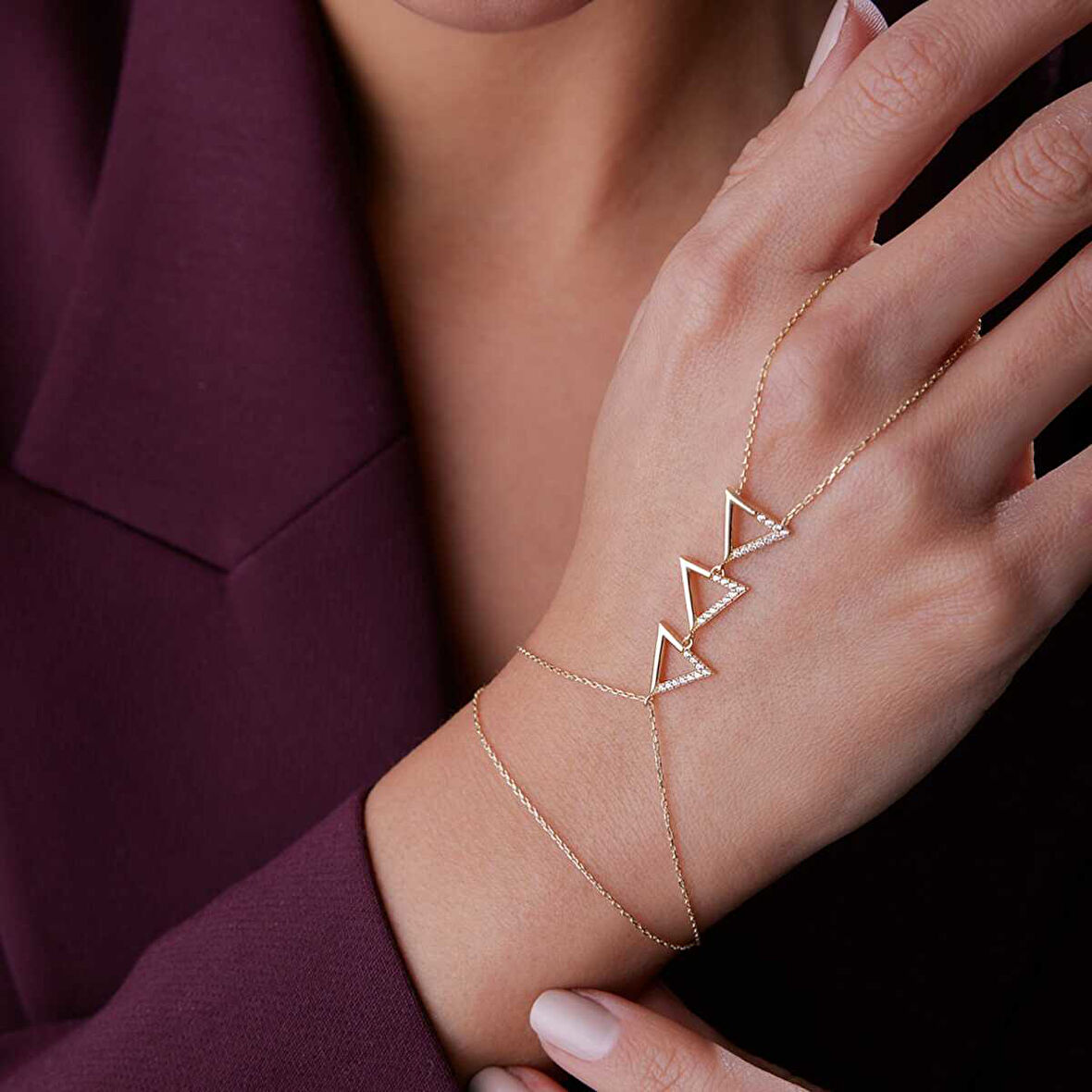 Taşlı Üçgen Şahmeran