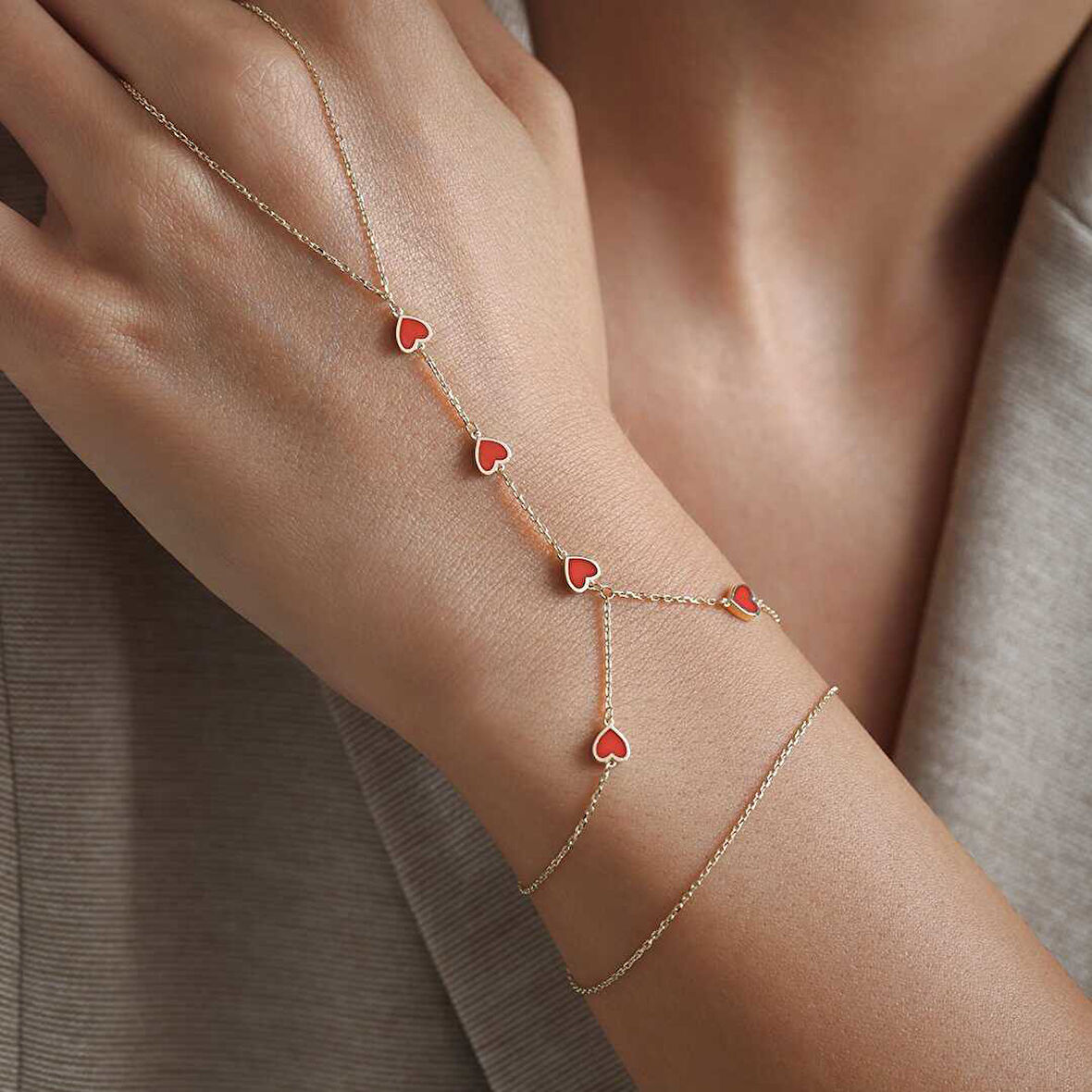 Kırmızı Kalp Şahmeran