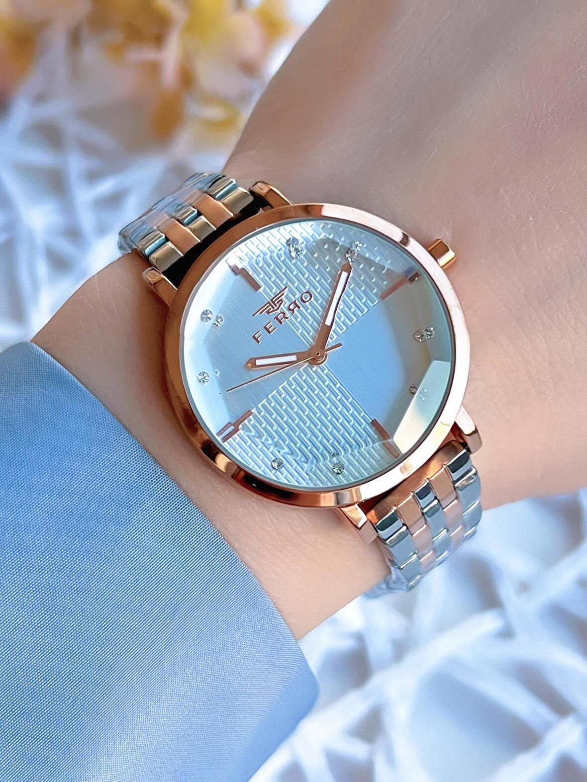 Ferro Çelik Kordonlu Gümüş/Rose Kararmaz Renk Atmaz 3 Atm  Özel Tasarım Kadın Kol Saati BFL2125-E