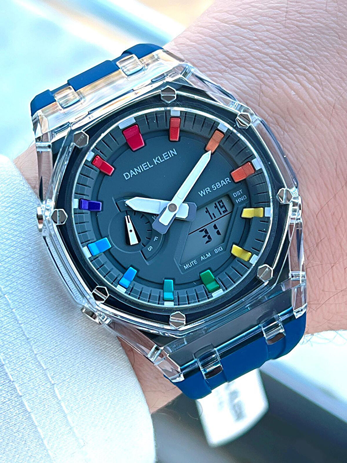 Daniel Klein Silikon Kordon Dijital&Analog 50 Mt Suya Dayanıklı Erkek Kol Saati EDK.2100.3