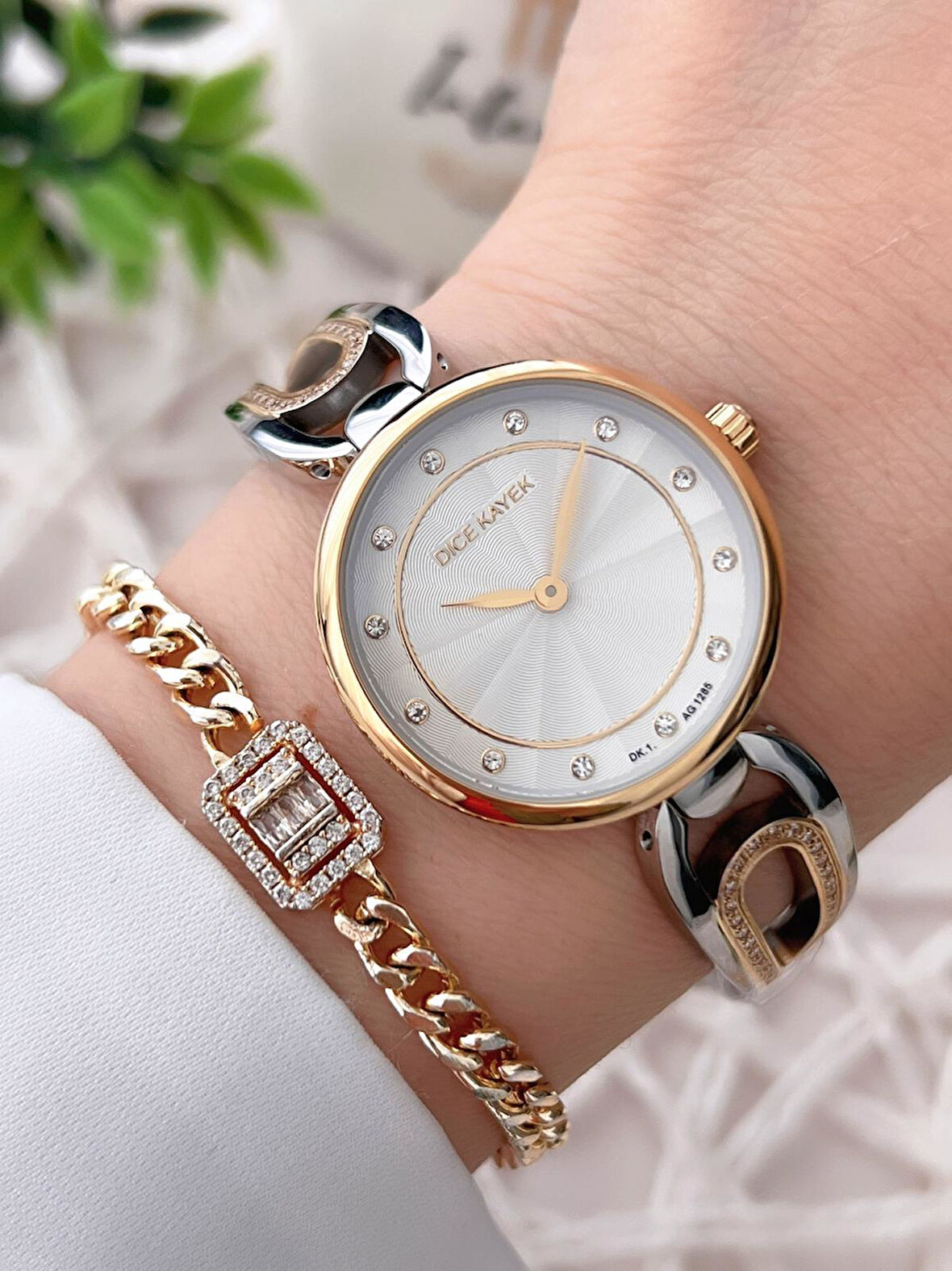 Dice Kayek Çelik Kordon Çelik Kasa Kararma Renk Atma Yapmaz Kadın Kol Saati+Bileklik AG1285.05