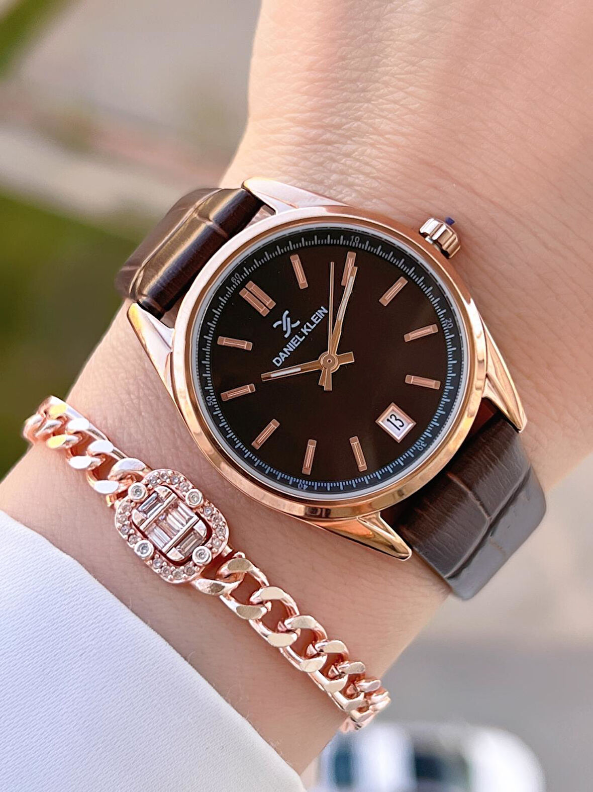 Daniel Klein Retro Vintage Seri Deri Kordon Suya Dayanıklı Kadın Kol Saati+Bileklik BDK.13770.5