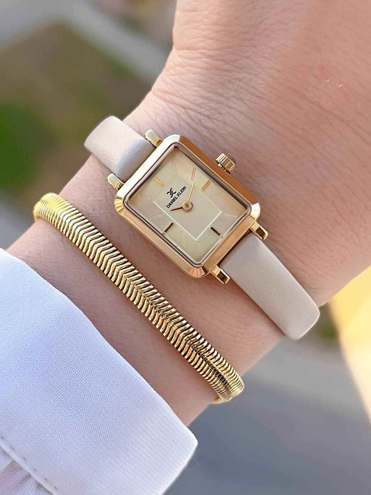 Daniel Klein 18 mm Mini Kasa Retro Vintage Deri Kordon 2 Yıl Garantili Kadın Kol Saati 10862.3