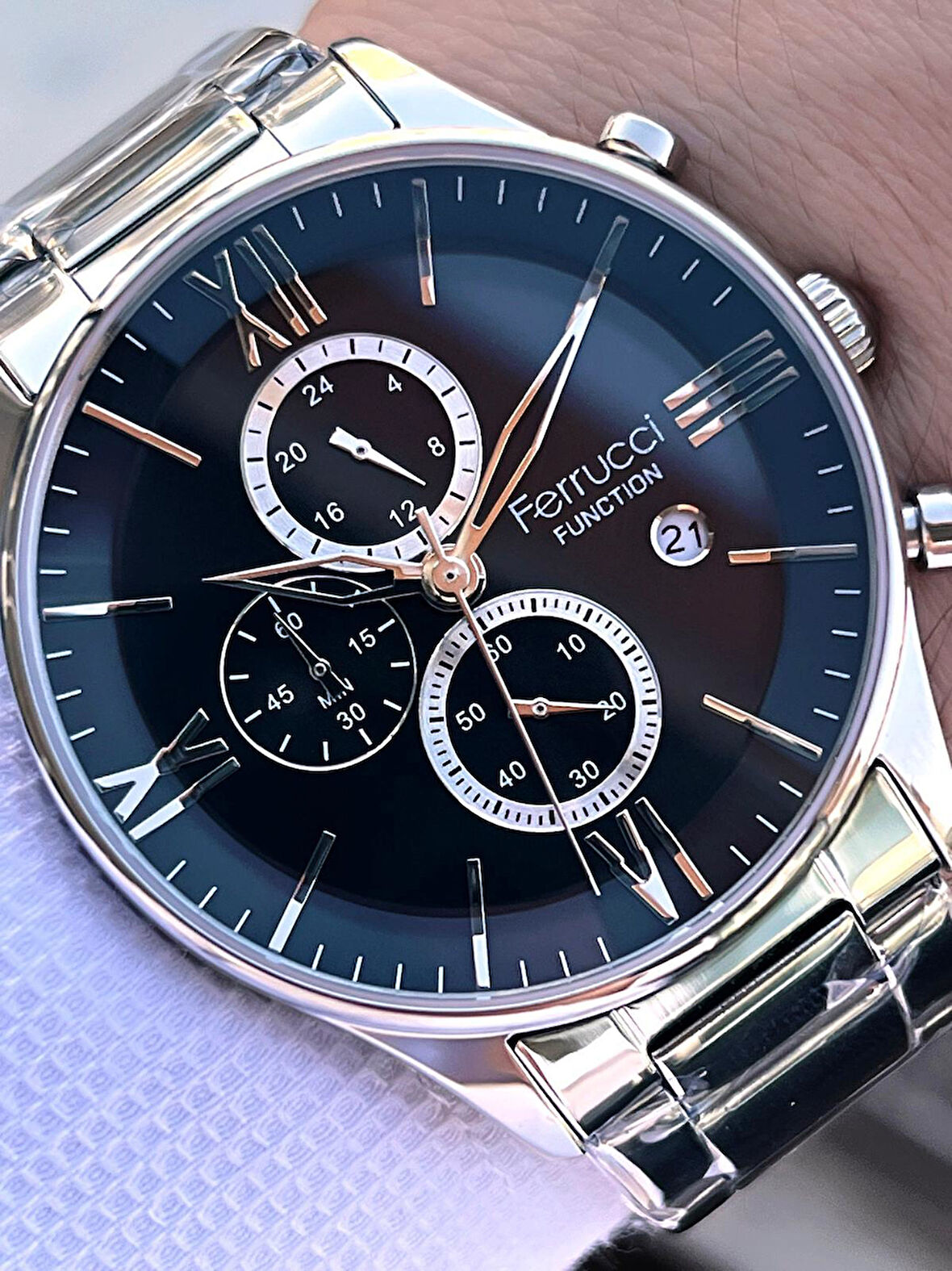 Ferrucci 2 Yıl Garantili Çelik Kordon İç Kadran Özellikleri Aktif 3 Atm Erkek Kol Saati EF.14079.04