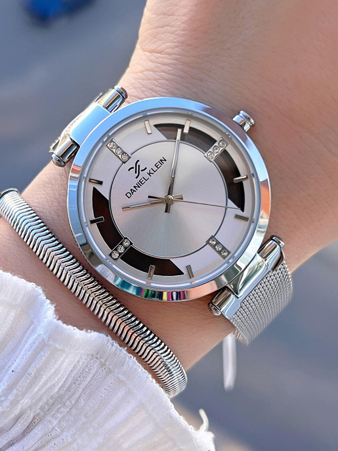 Daniel Klein Hasır Kordon 2 Yıl Garantili 3 Atm Suya Dayanıklı Kadın Kol Saati BDK.1.12988.1