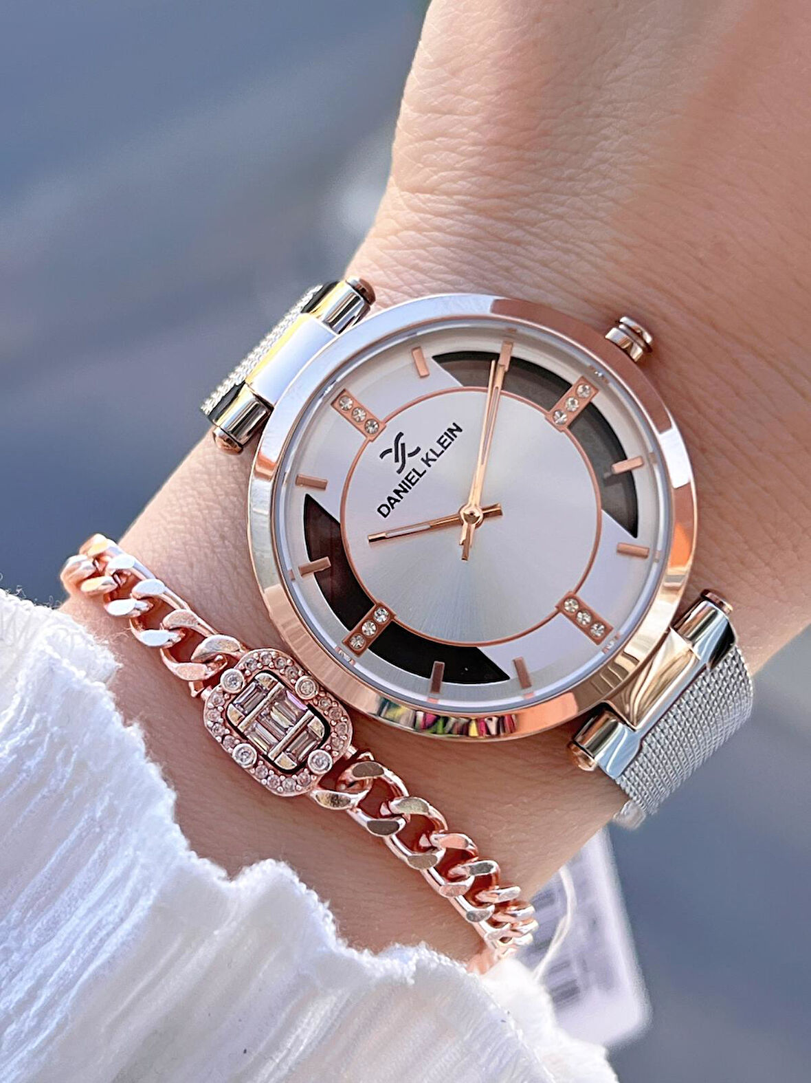 Daniel Klein Hasır Kordon 2 Yıl Garantili 3 Atm Suya Dayanıklı Kadın Kol Saati BDK.1.12988.4