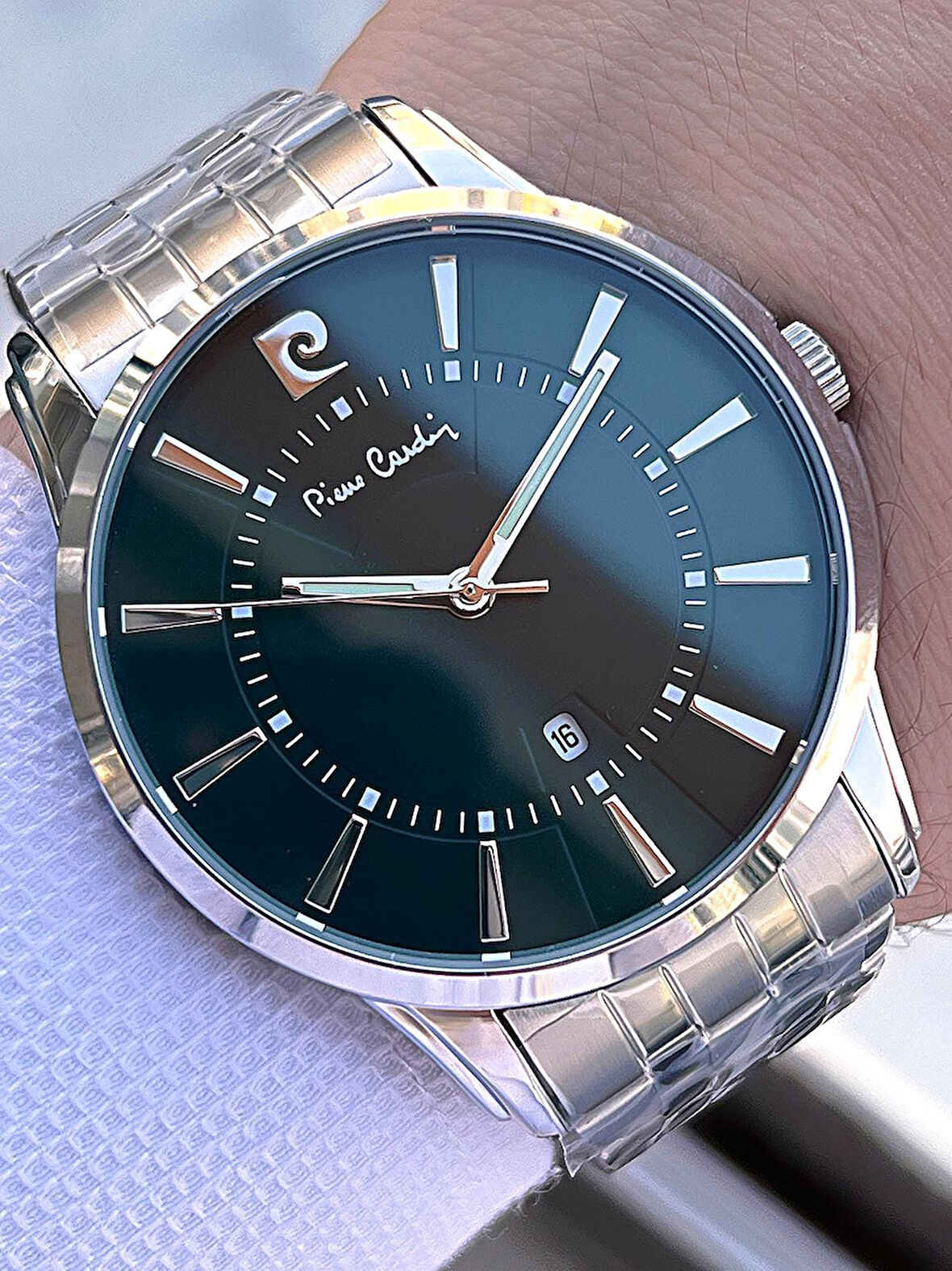 Pierre Cardin Çelik Kordon Takvimli Özel Kadran 3 Atm Suya Dayanıklı Erkek Kol Saati EPC.800211.XF5