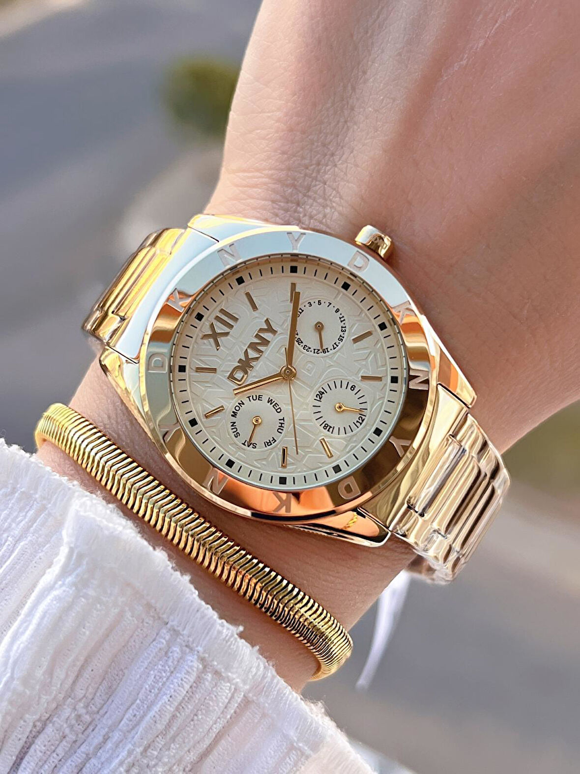 DKNY Çelik Kasa Ve Kordon 5 Atm Suya Dayanıklı 2 Yıl Garantili Kadın Kol Saati+Bileklik DKNY.015M0035