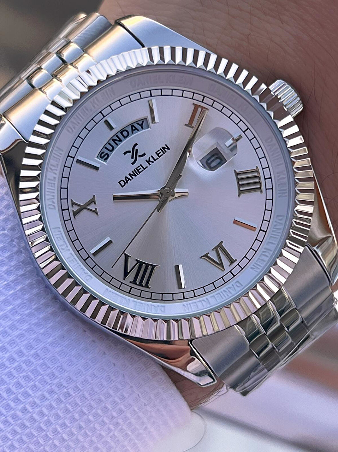 Daniel Klein Çelik Kordon 3 Atm Suya Dayanıklı 2 Yıl Garantili Erkek Kol Saati MY01