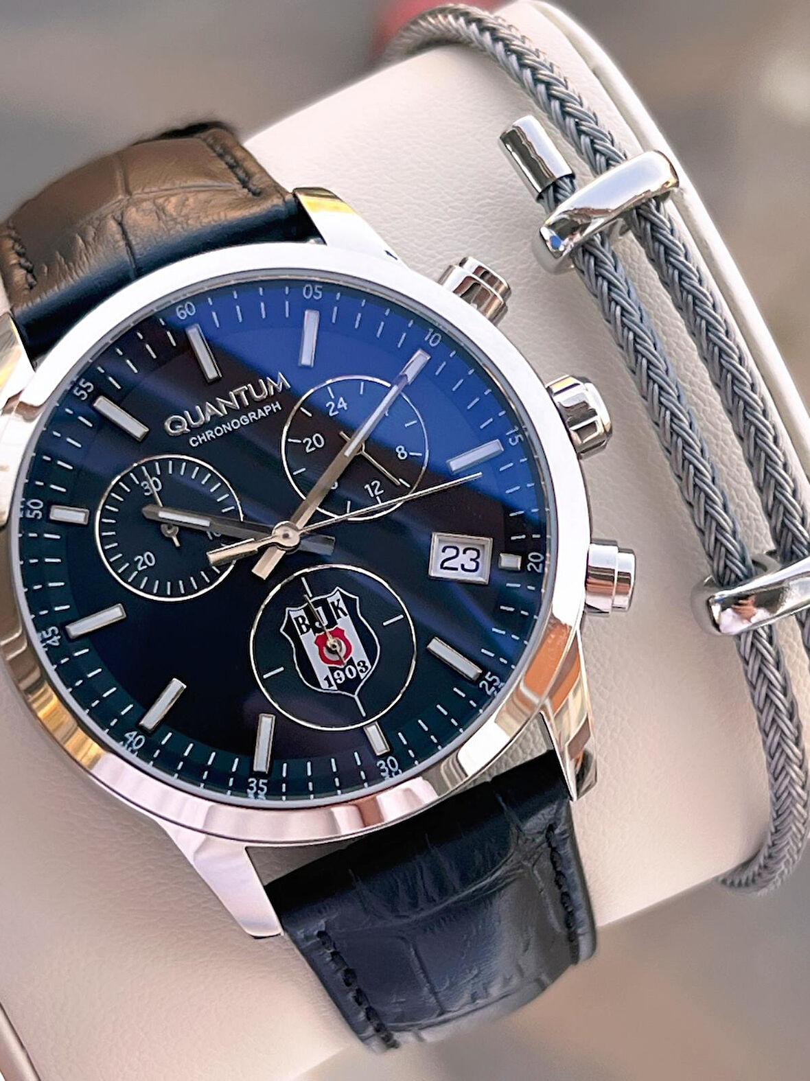 Quantum Beşiktaşlı Lisanslı İtalyan Tasarım Bileklik Hediyeli 10 Atm Taraftar Kol Saati EBJK1091.361