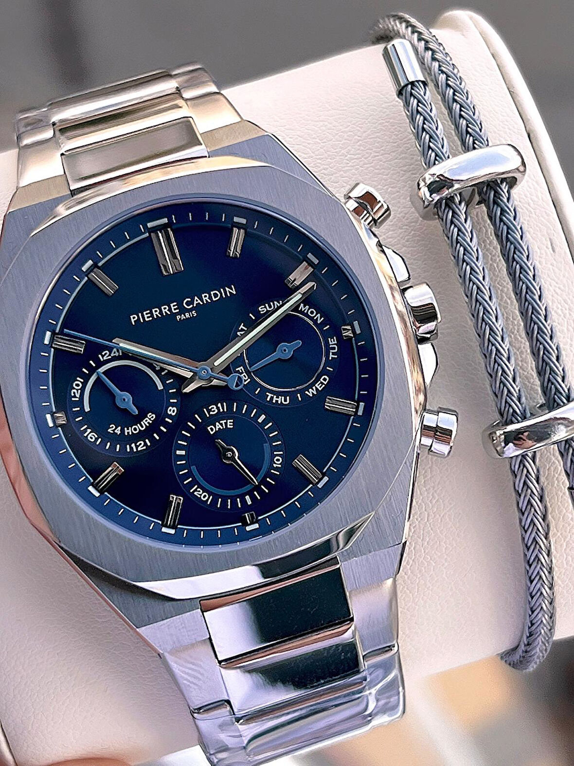 Pierre Cardin İtalyan Tasarım Bileklik Hediyeli Çelik Kasa Ve Kordon 3 Atm Erkek Kol Saati PC.1001.MS1