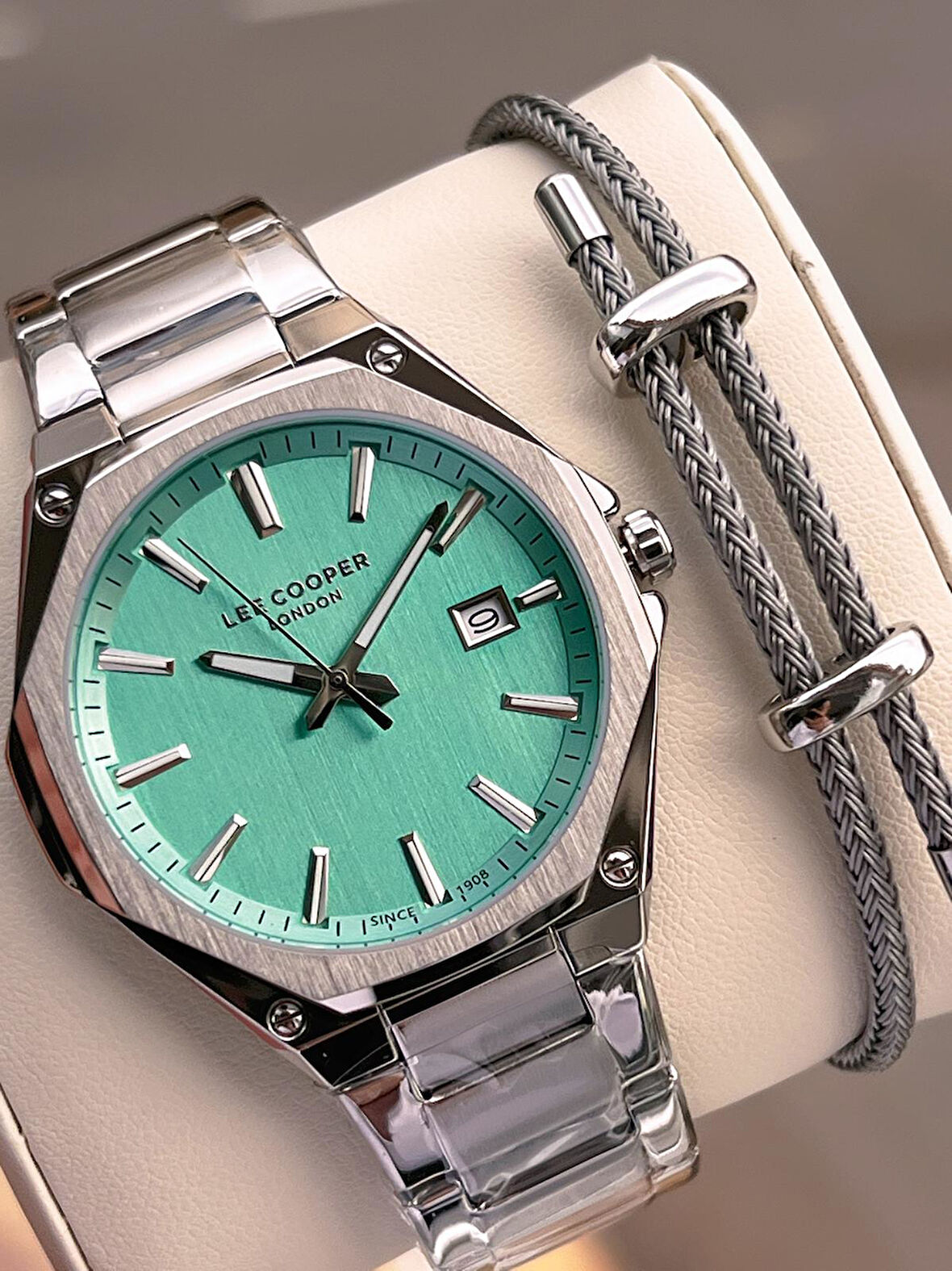 Lee Cooper İtalyan Tasarım Bileklik Hediyeli 2 Yıl Garantili 5 Atm Erkek Kol Saati ELC.08252.300