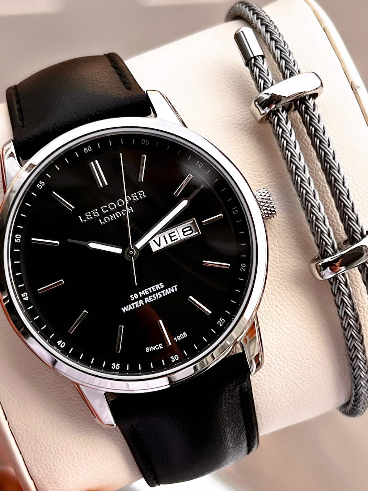 Lee Cooper İtalyan Tasarım Bileklik Hediyeli 2 Yıl Garantili 5 Atm Erkek Kol Saati ELC.08235.331