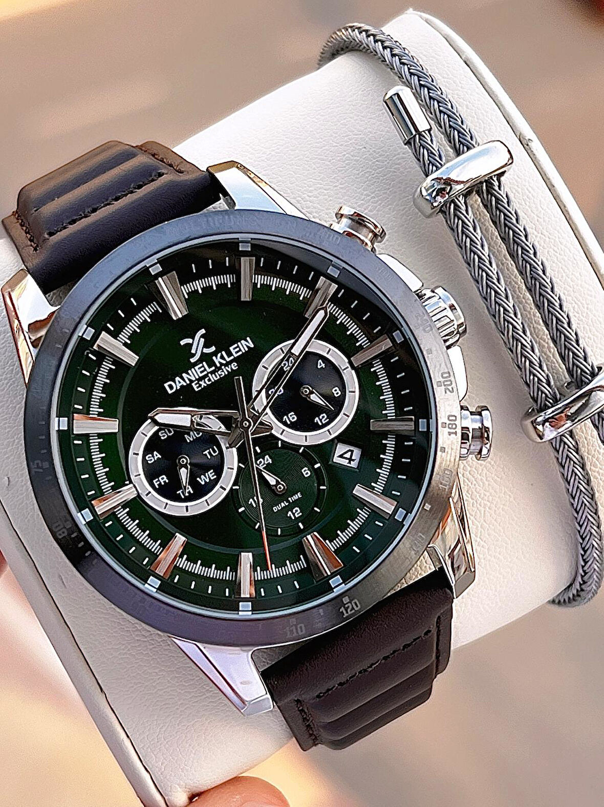 Daniel Klein Deri Kordon İç Kadran Fonksiyonları Aktif 3 Atm Suya Dayanıklı Erkek Kol Saati E14006-4