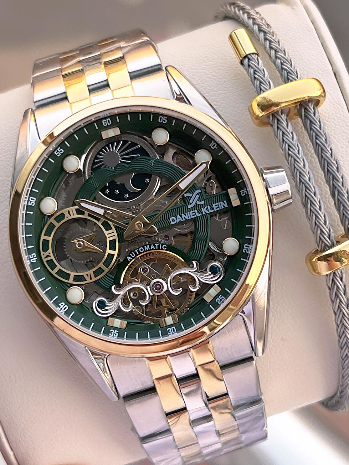 Daniel Klein Otomatik Mekanizma Mehtap Ve Güneş Kadranlı 2 Yıl Garantili Erkek Kol Saati OTM.13855.6