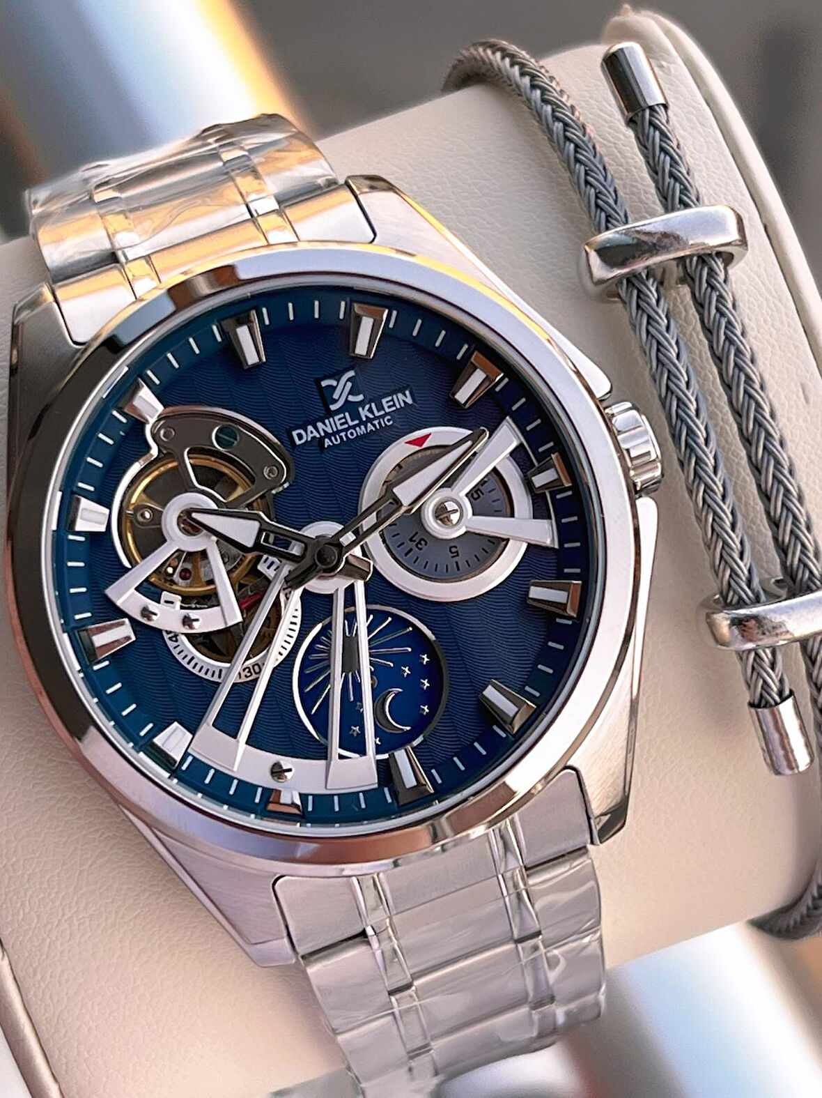 Daniel Klein Otomatik Mekanizma Mehtap Ve Güneş Kadranlı 2 Yıl Garantili Erkek Kol Saati OTM.14048.3