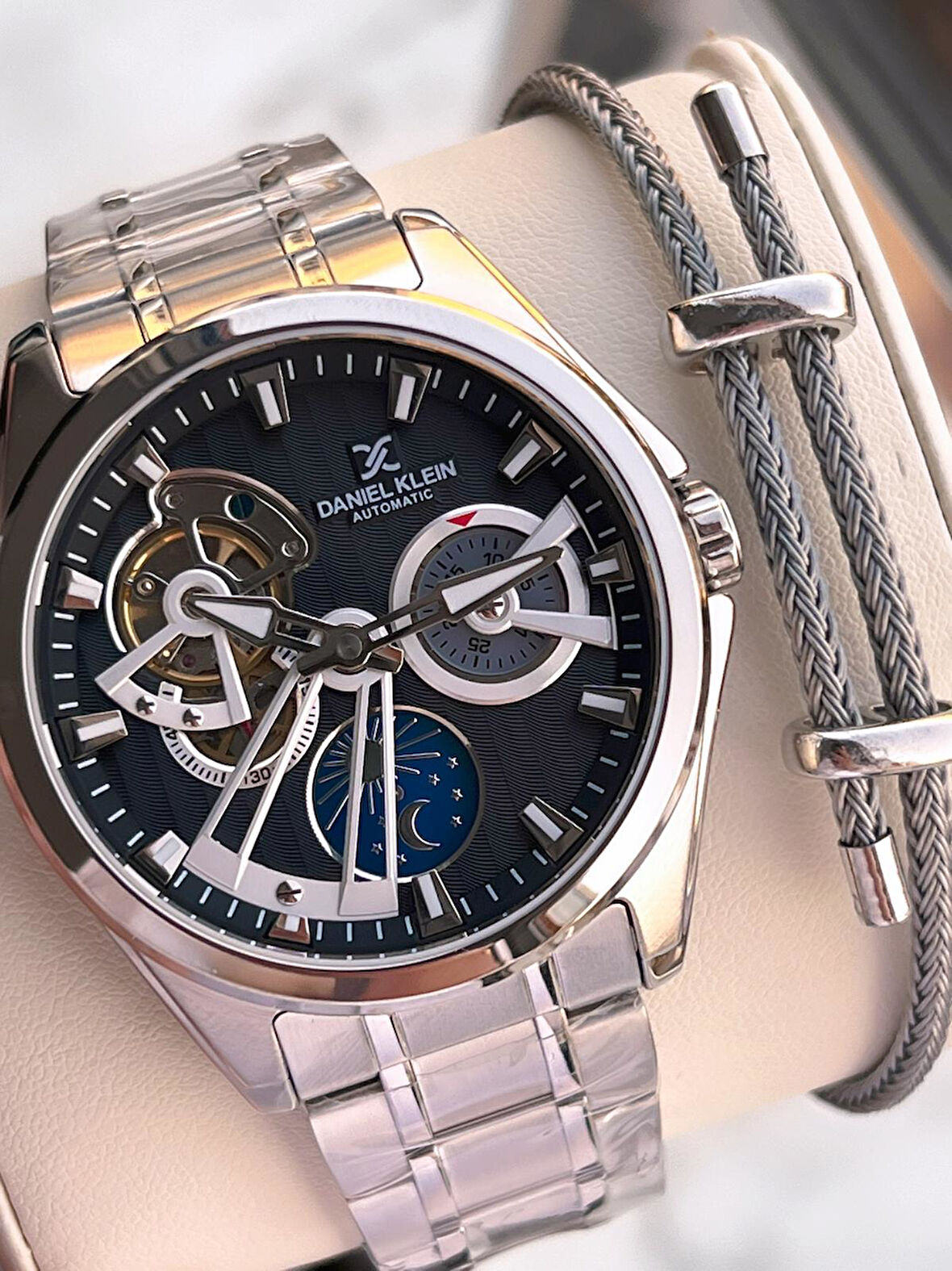 Daniel Klein Otomatik Mekanizma Mehtap Ve Güneş Kadranlı 2 Yıl Garantili Erkek Kol Saati OTM.14048.2