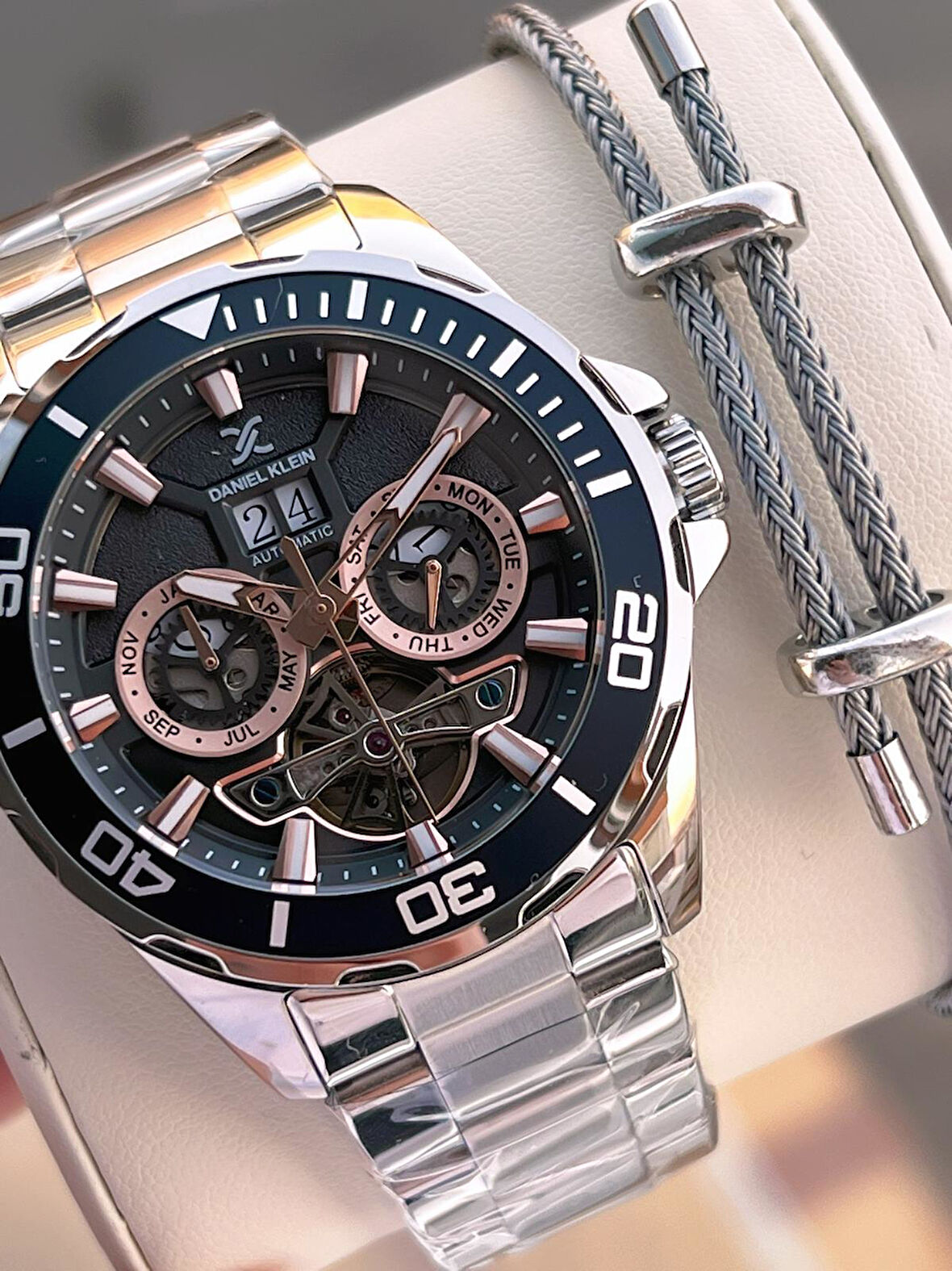 Daniel Klein Otomatik Mekanizma Mehtap Ve Güneş Kadranlı 2 Yıl Garantili Erkek Kol Saati OTM.13754.5