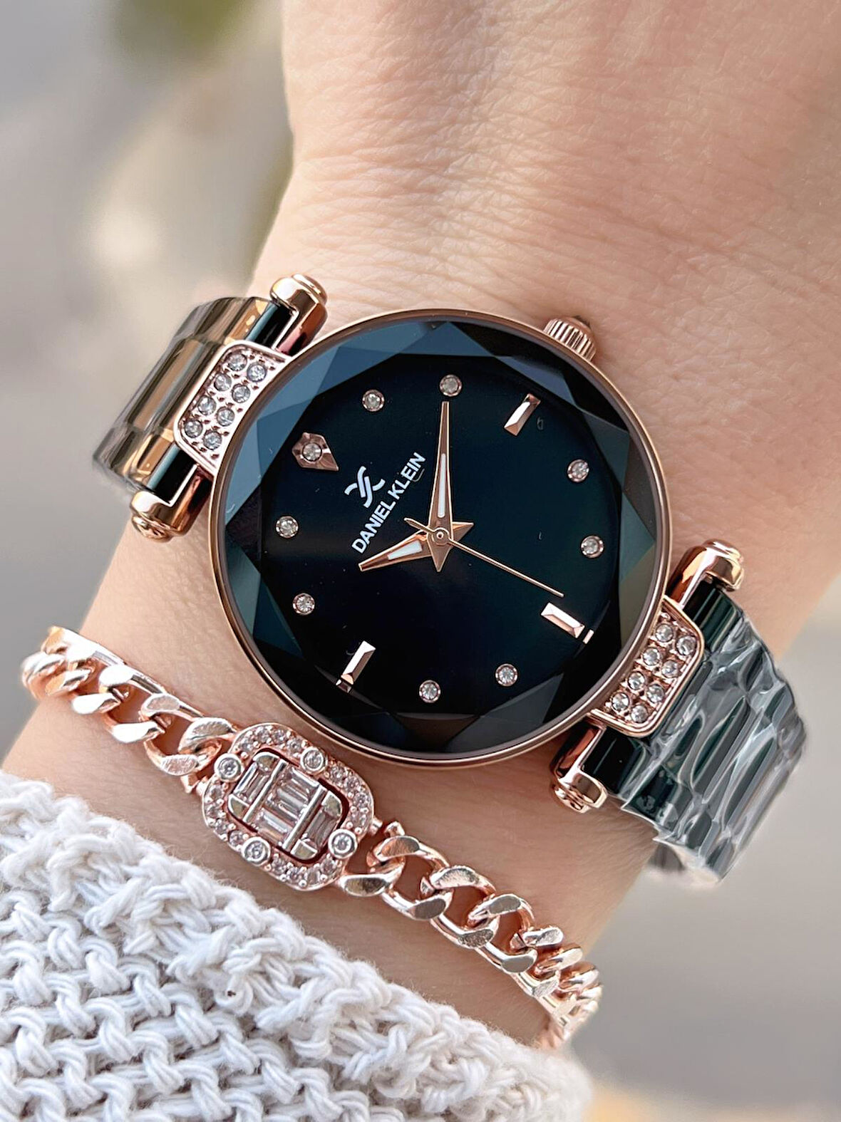 Daniel Klein Çelik Kordonlu 2 Yıl Garantili 3 Atm Suya Dayanıklı Kadın Kol Saati+Bileklik BD.14132.9