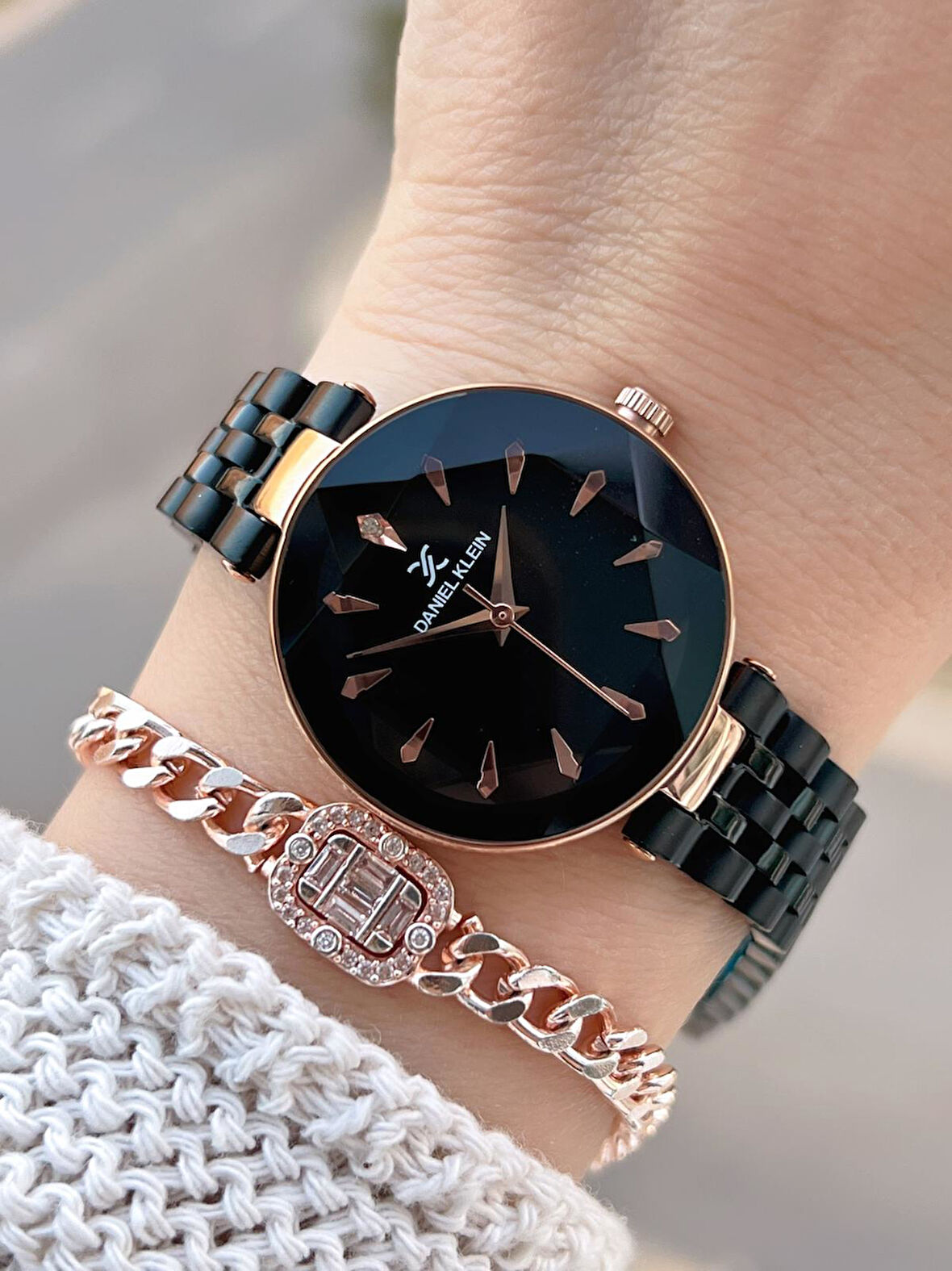 Daniel Klein Çelik Kordonlu 2 Yıl Garantili 3 Atm Suya Dayanıklı Kadın Kol Saati+Bileklik BD.10105.6