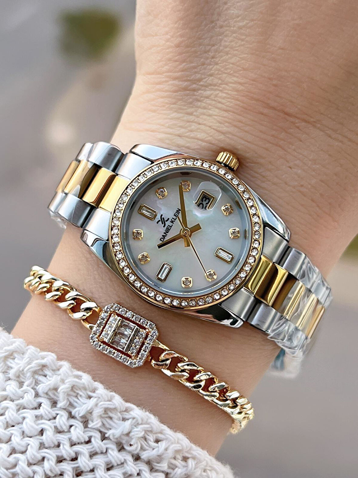 Daniel Klein Çelik Kordonlu 2 Yıl Garantili 3 Atm Suya Dayanıklı Kadın Kol Saati+Bileklik BD.10108.3