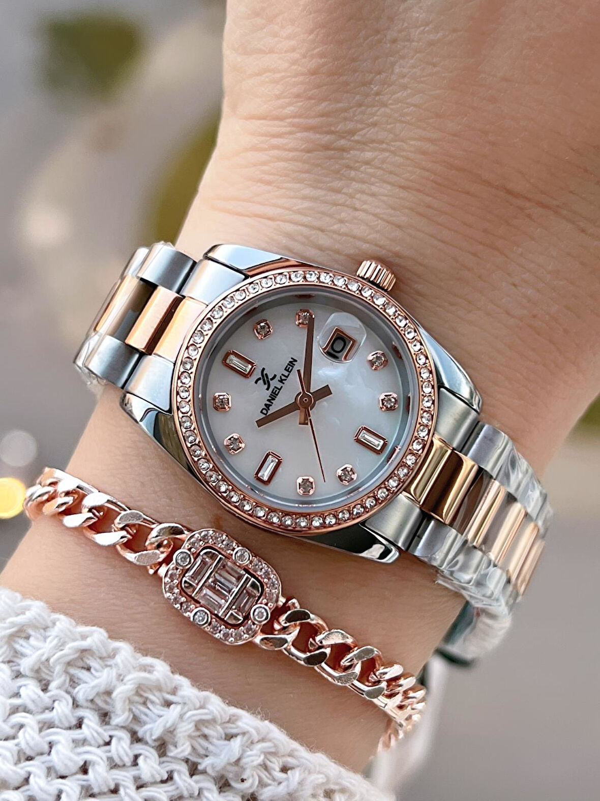 Daniel Klein Çelik Kordonlu 2 Yıl Garantili 3 Atm Suya Dayanıklı Kadın Kol Saati+Bileklik BD.10108.6